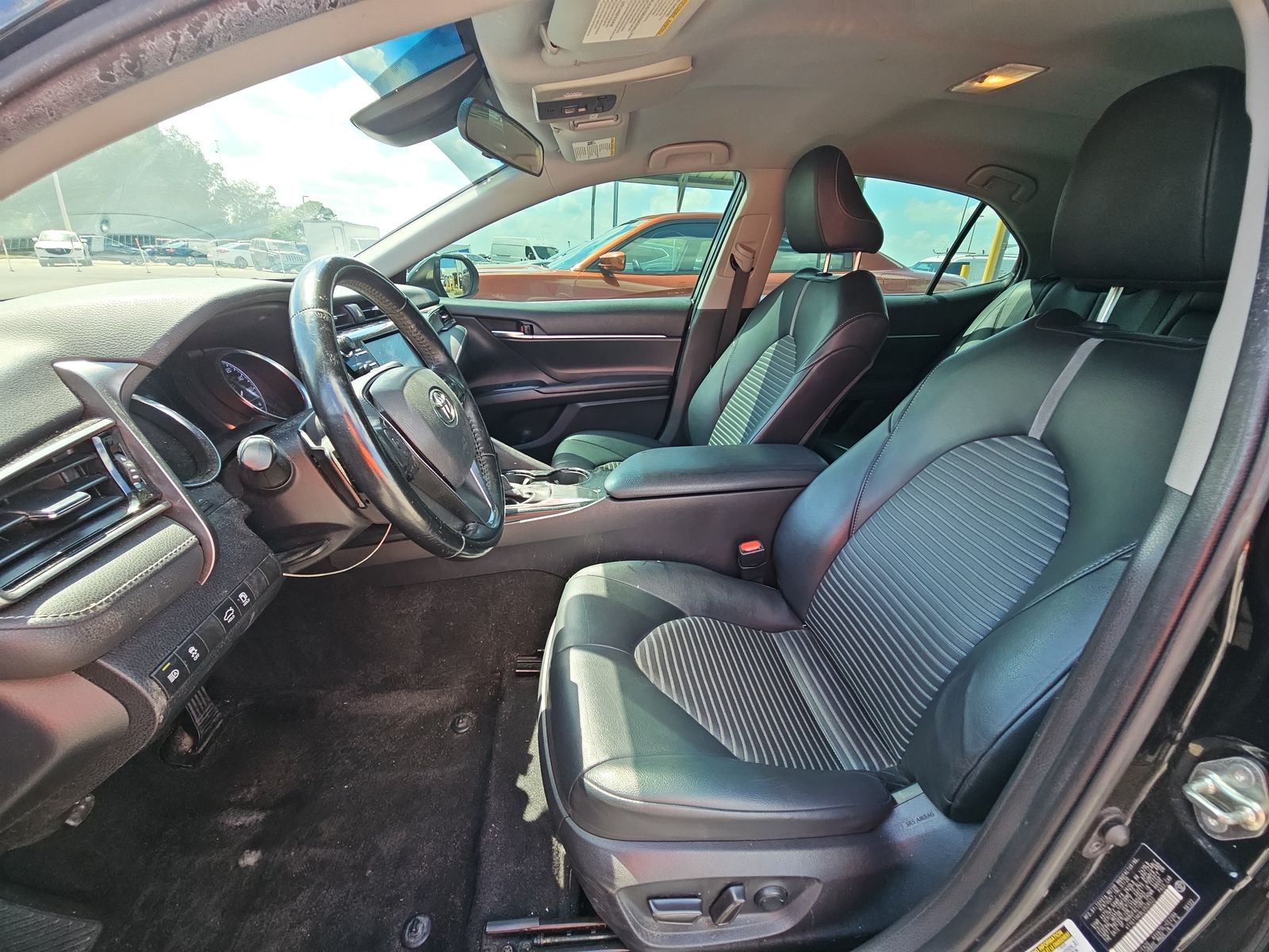 2020 Toyota Camry SE FWD