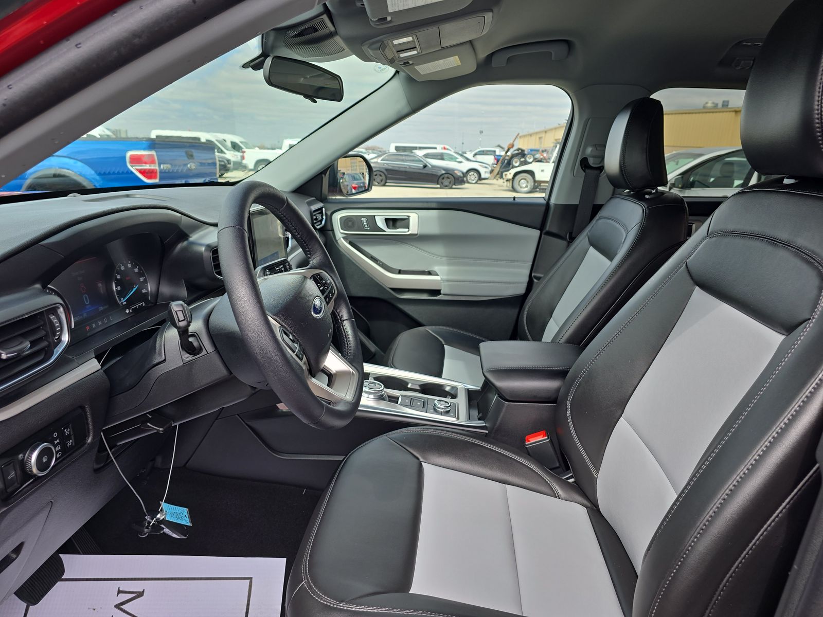 2024 Ford Explorer XLT AWD