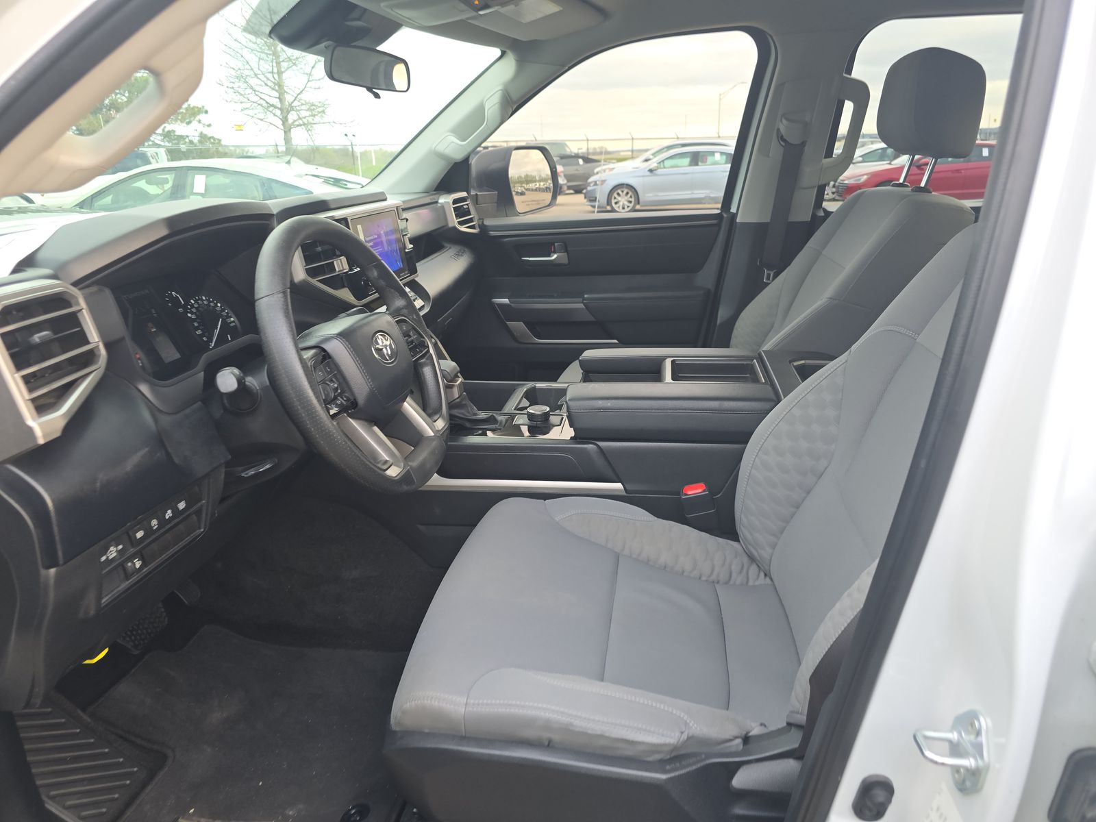 2022 Toyota Tundra SR5 RWD