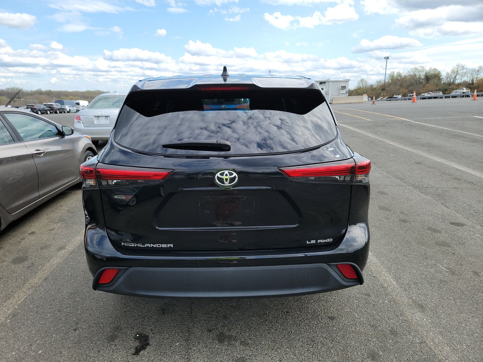 2021 Toyota Highlander LE AWD