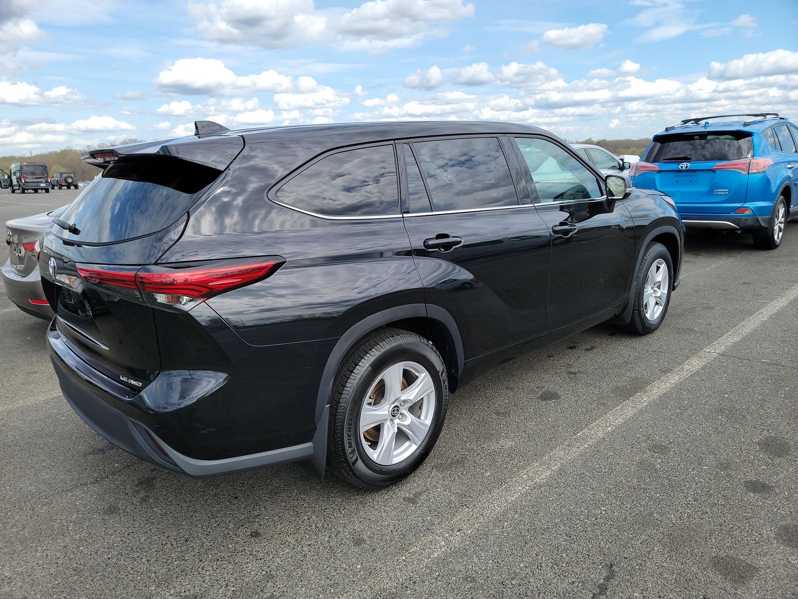 2021 Toyota Highlander LE AWD