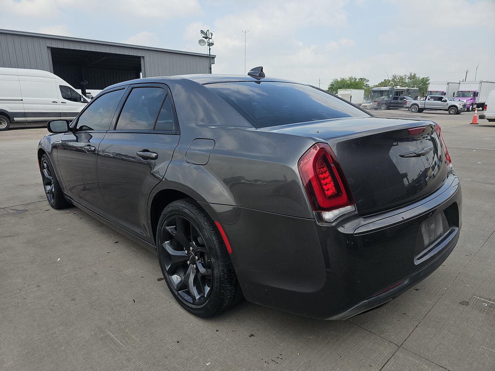 2023 Chrysler 300 Touring RWD