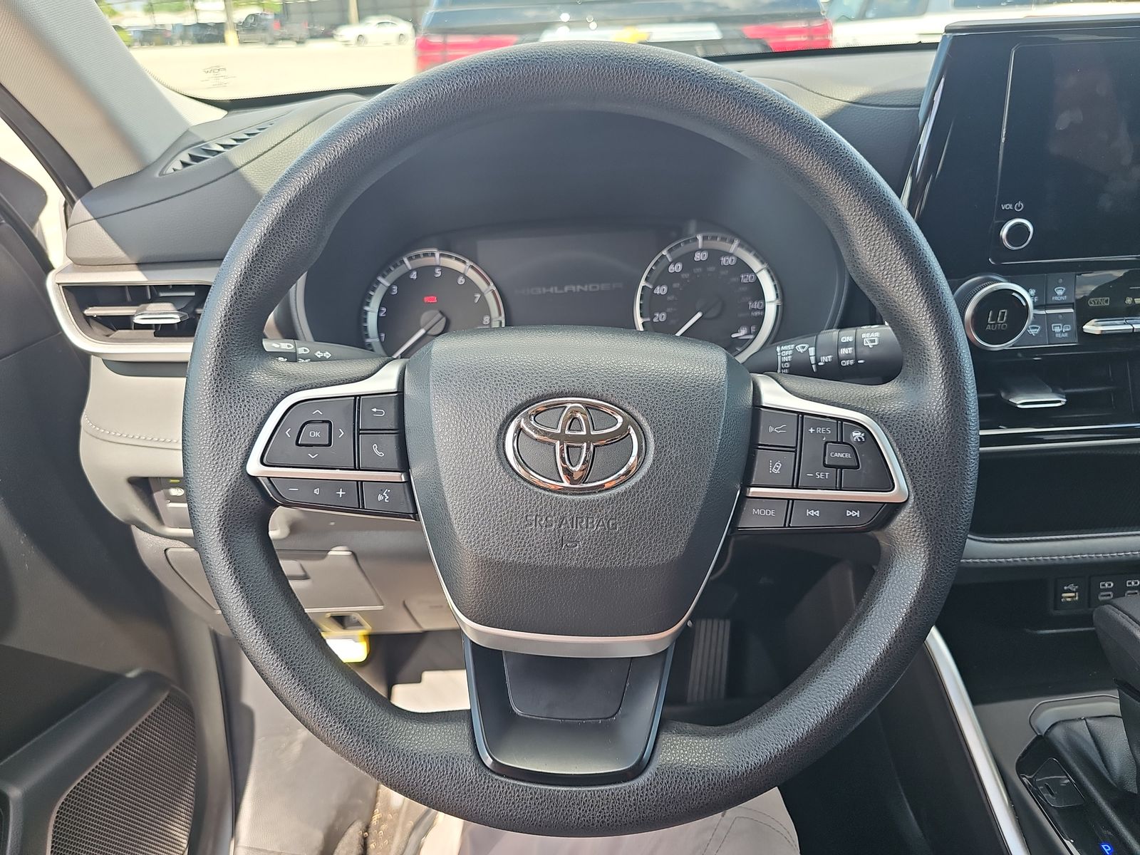 2023 Toyota Highlander L FWD