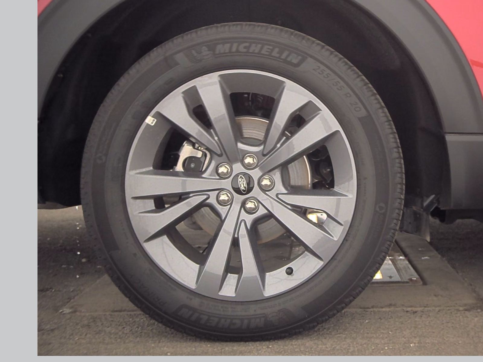 2024 Ford Explorer XLT AWD