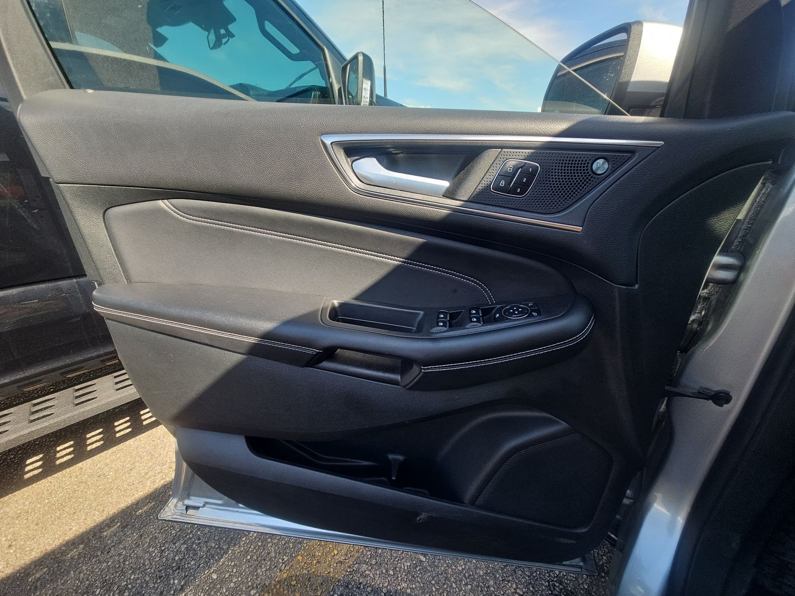 2023 Ford Edge Titanium AWD