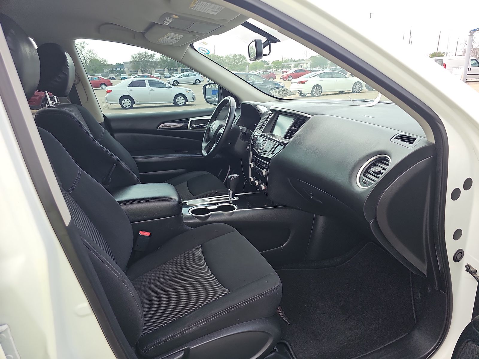 2018 Nissan Pathfinder SV FWD