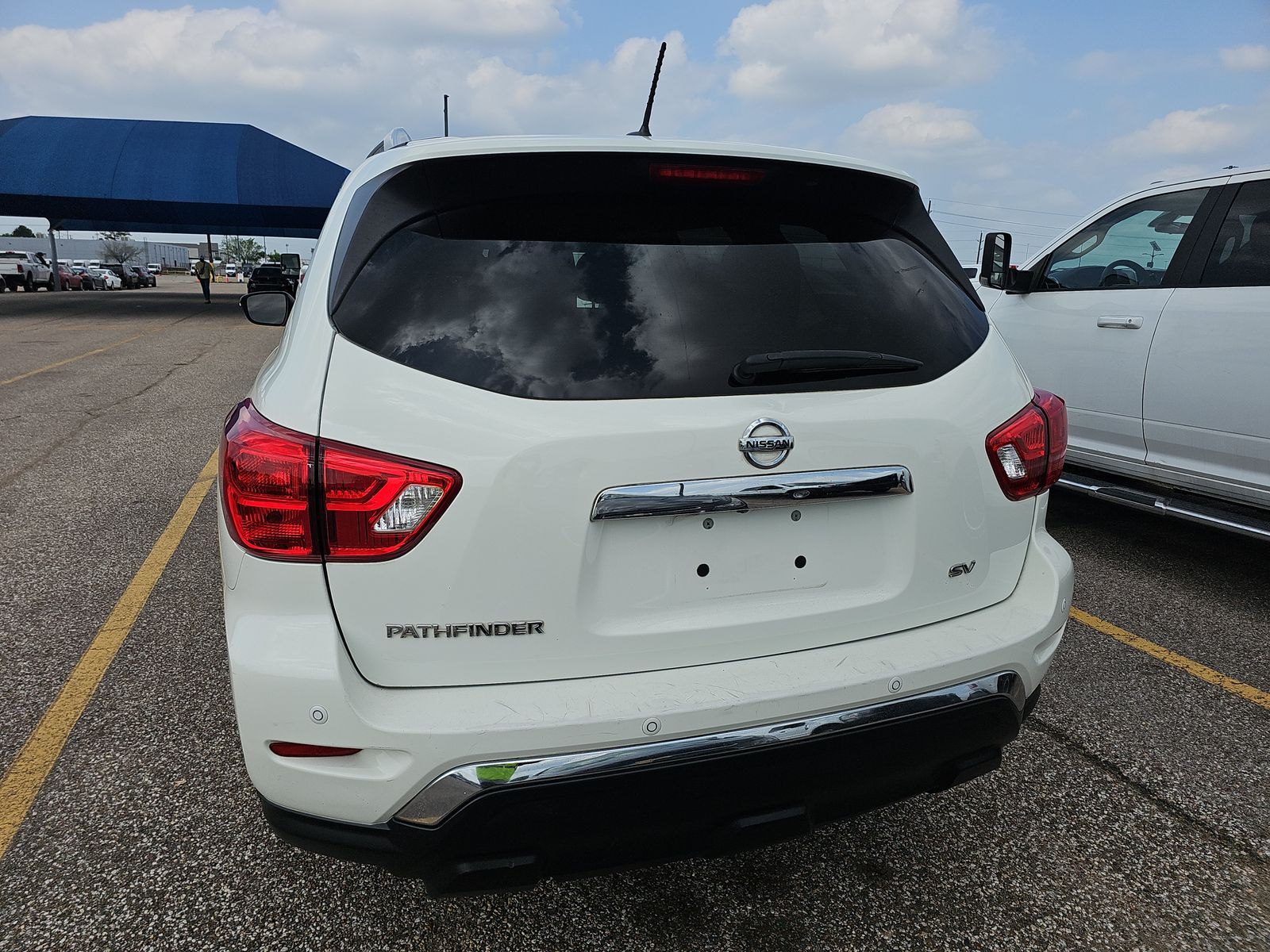 2018 Nissan Pathfinder SV FWD
