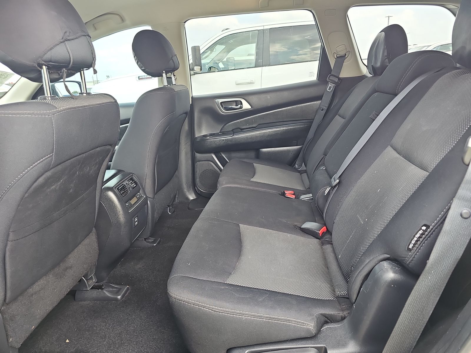 2018 Nissan Pathfinder SV FWD