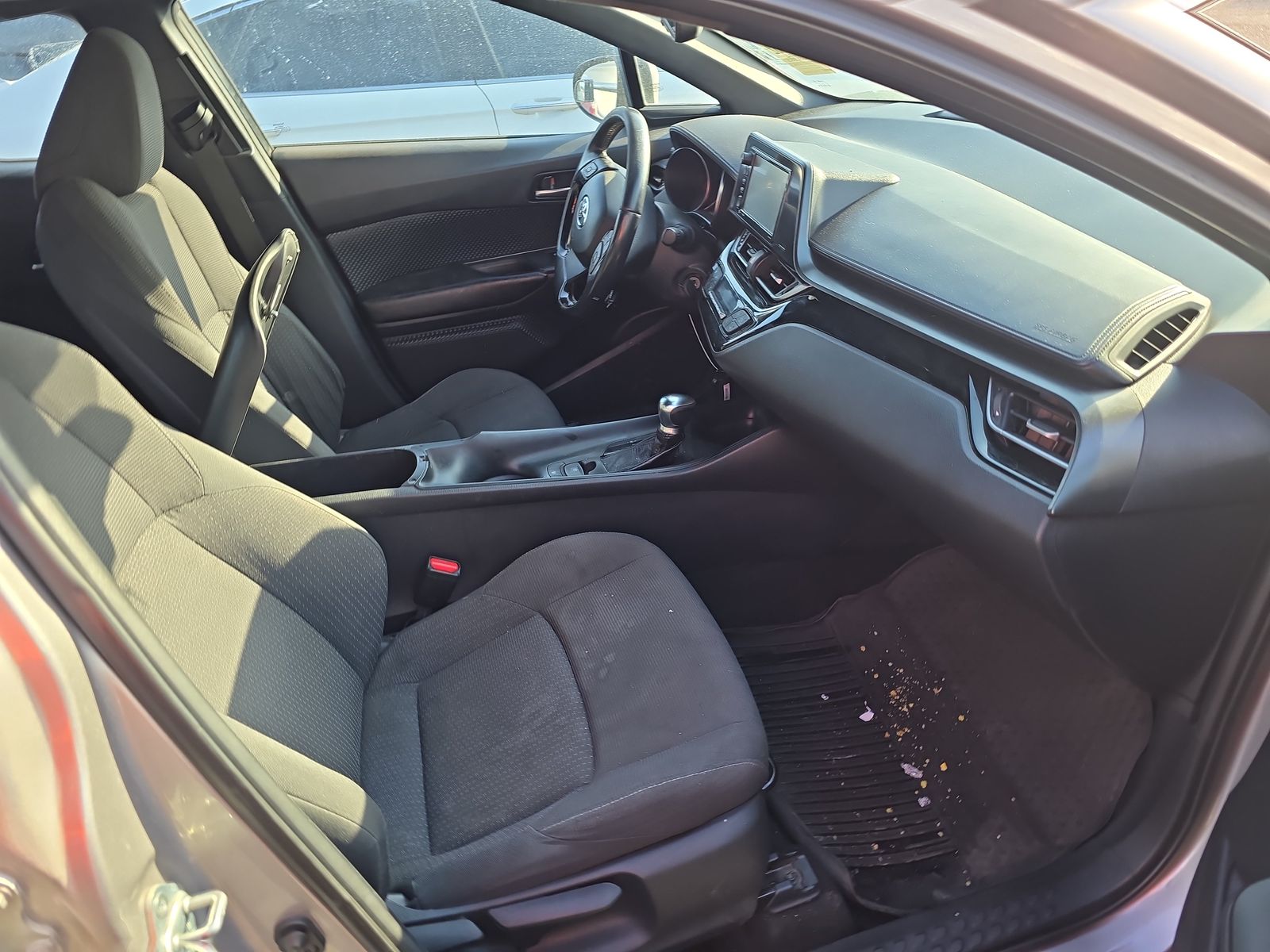 2018 Toyota C-HR XLE FWD