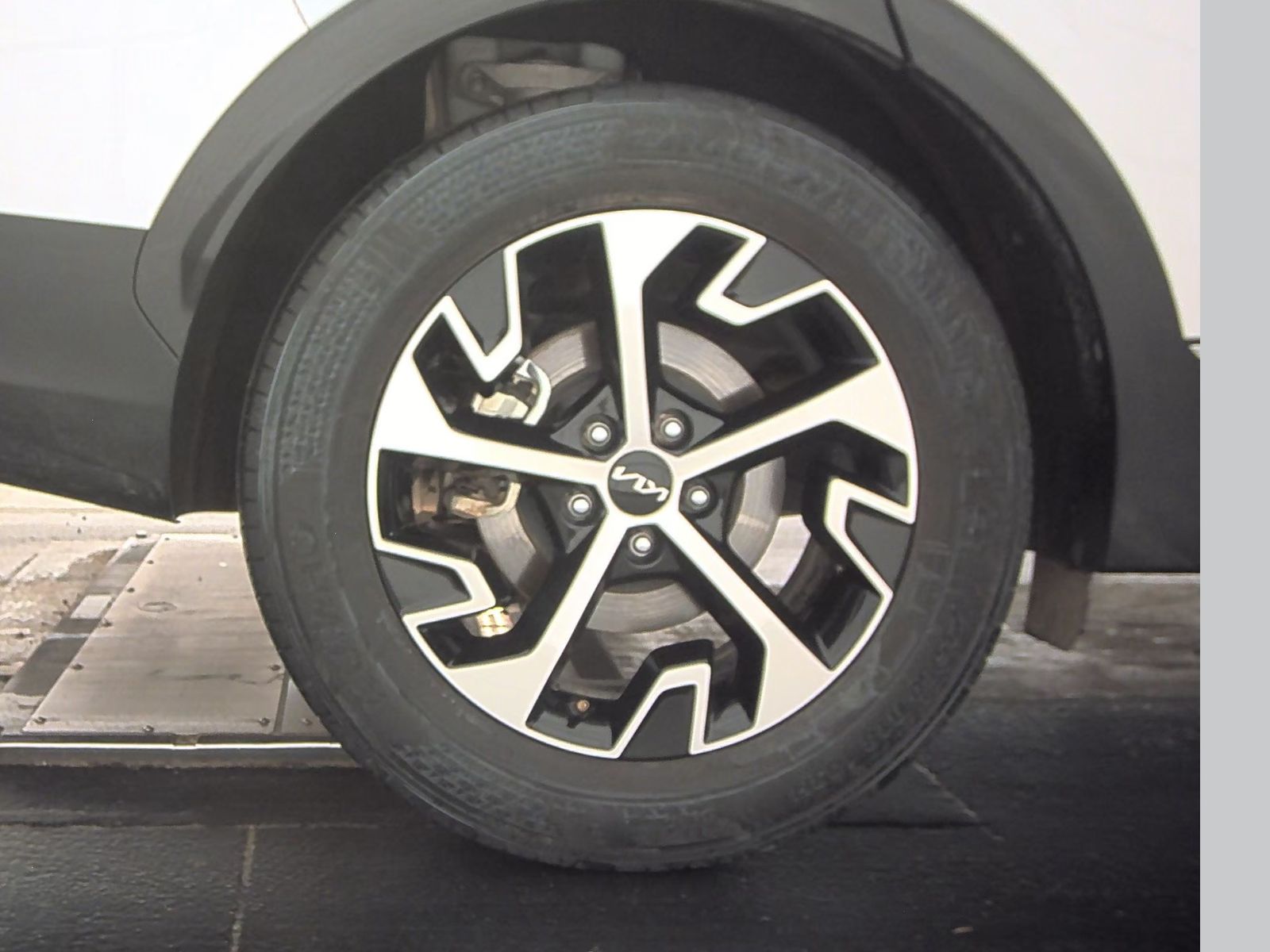 2023 Kia Sportage EX FWD