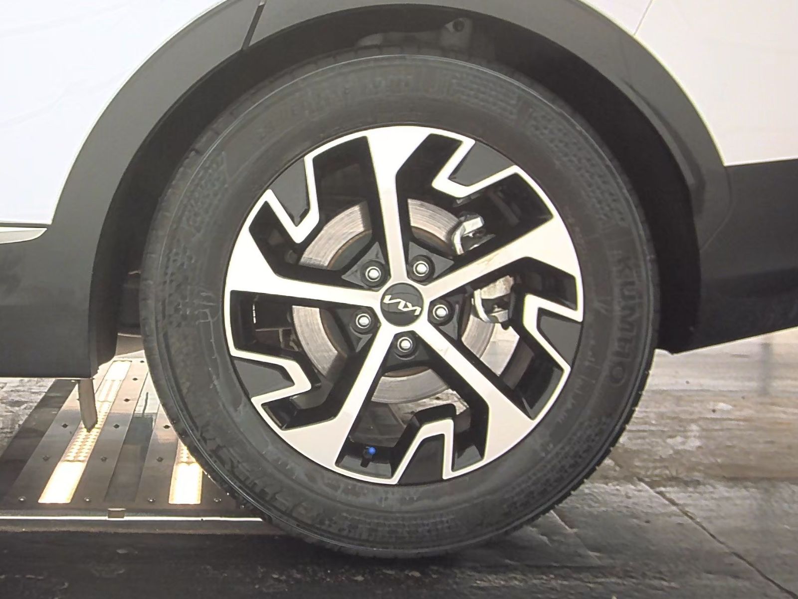 2023 Kia Sportage EX FWD