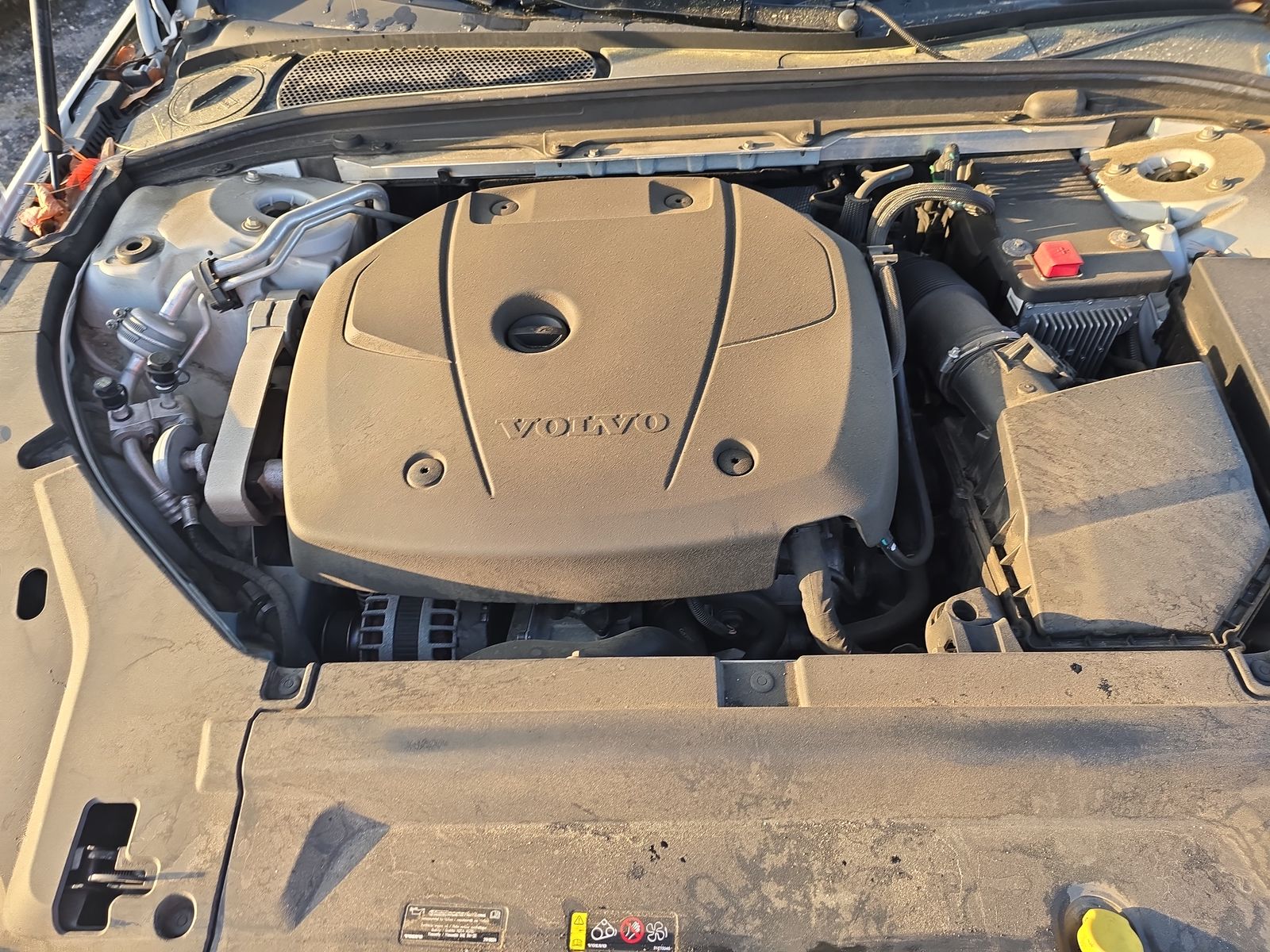 2018 Volvo S90 T5 Momentum AWD