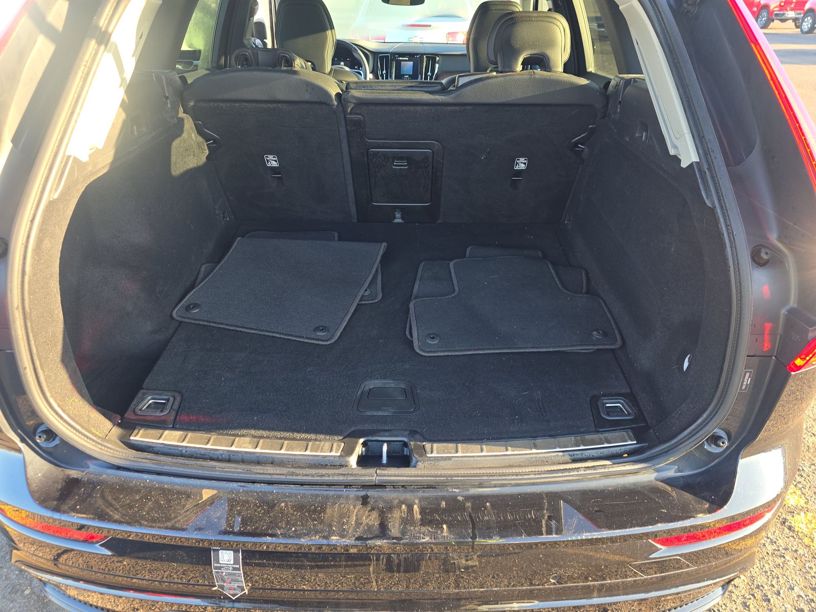 2023 Volvo XC60 B5 Plus AWD