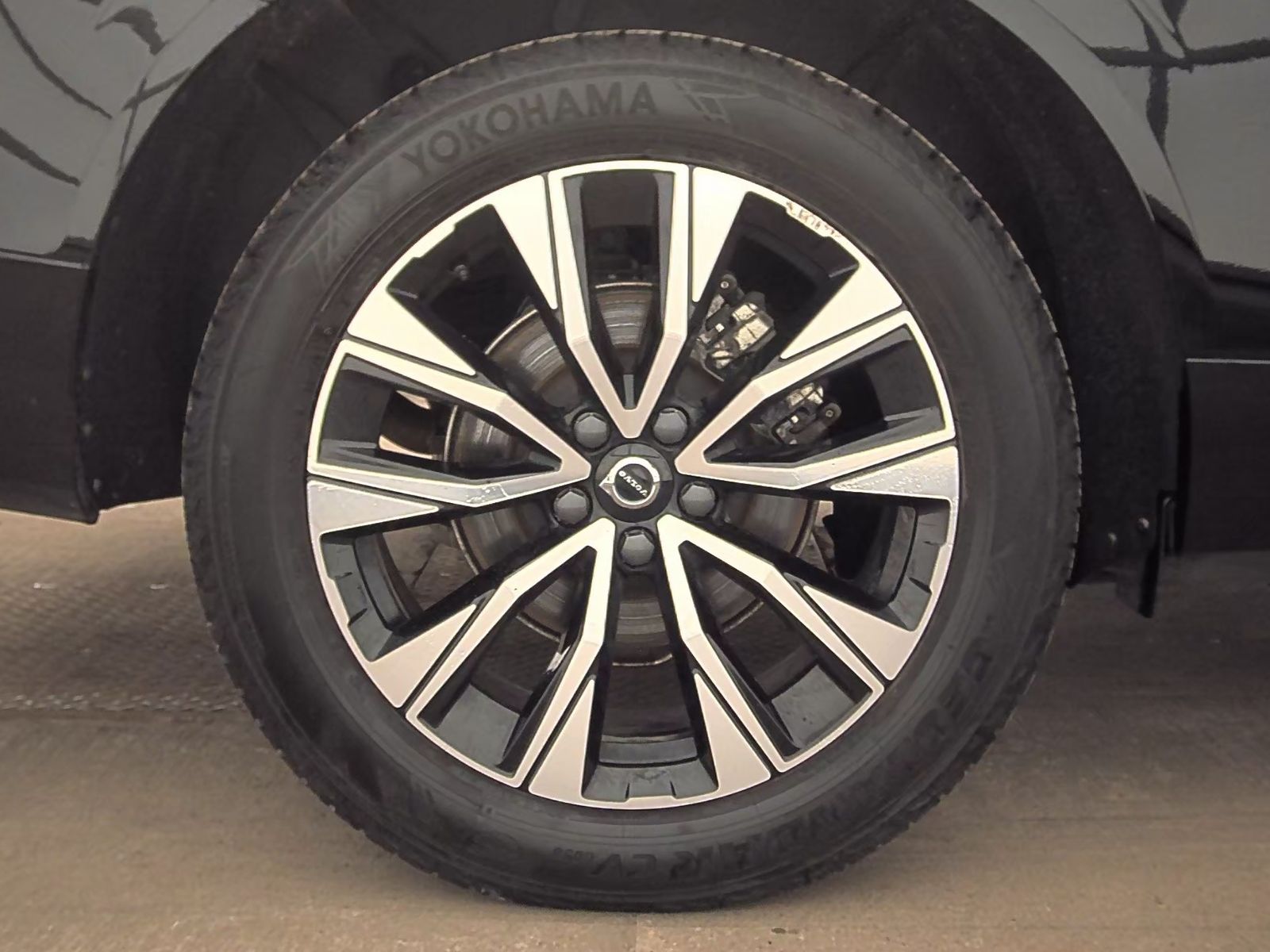 2023 Volvo XC60 B5 Plus AWD