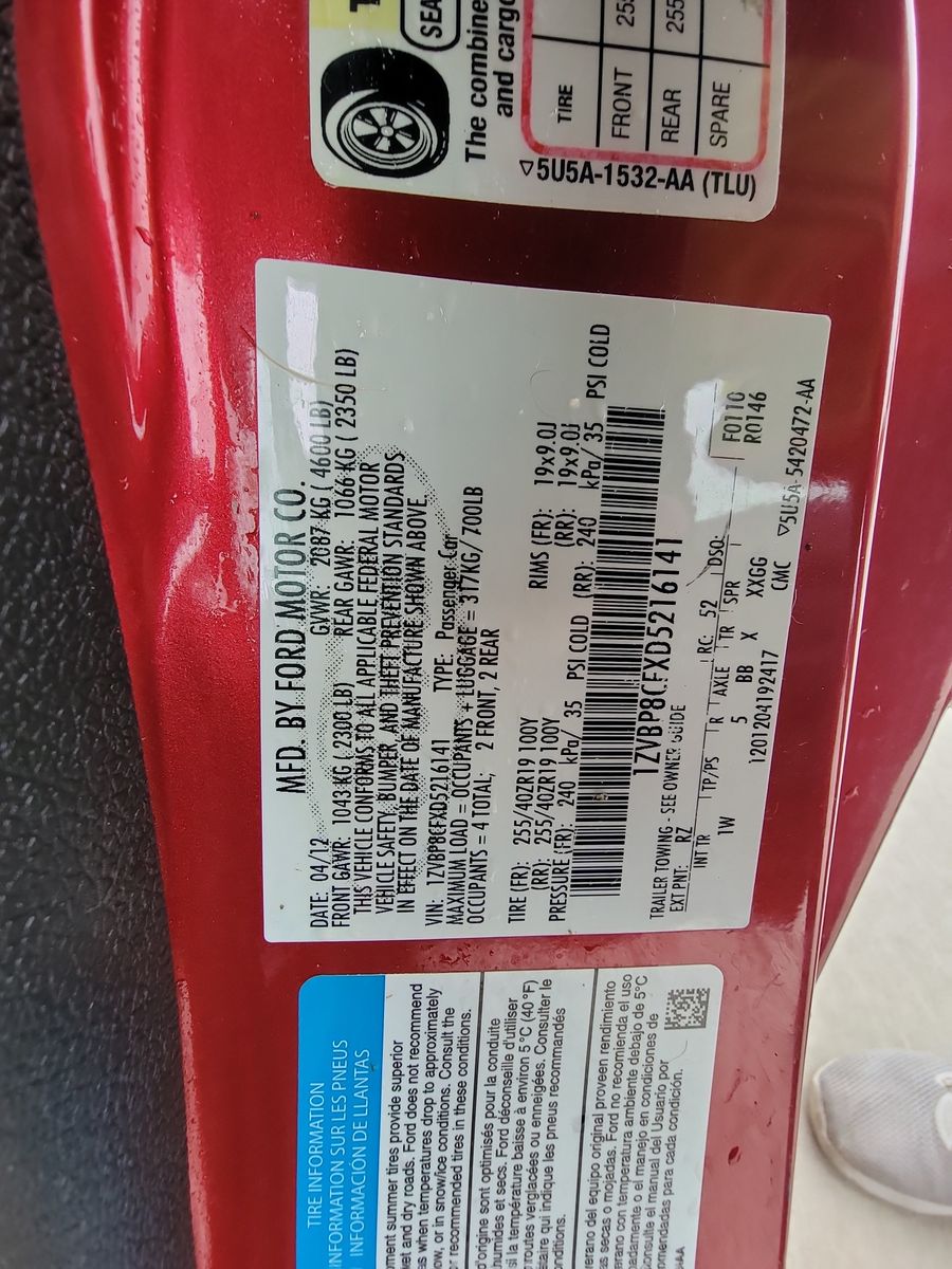 2013 Ford Mustang GT RWD