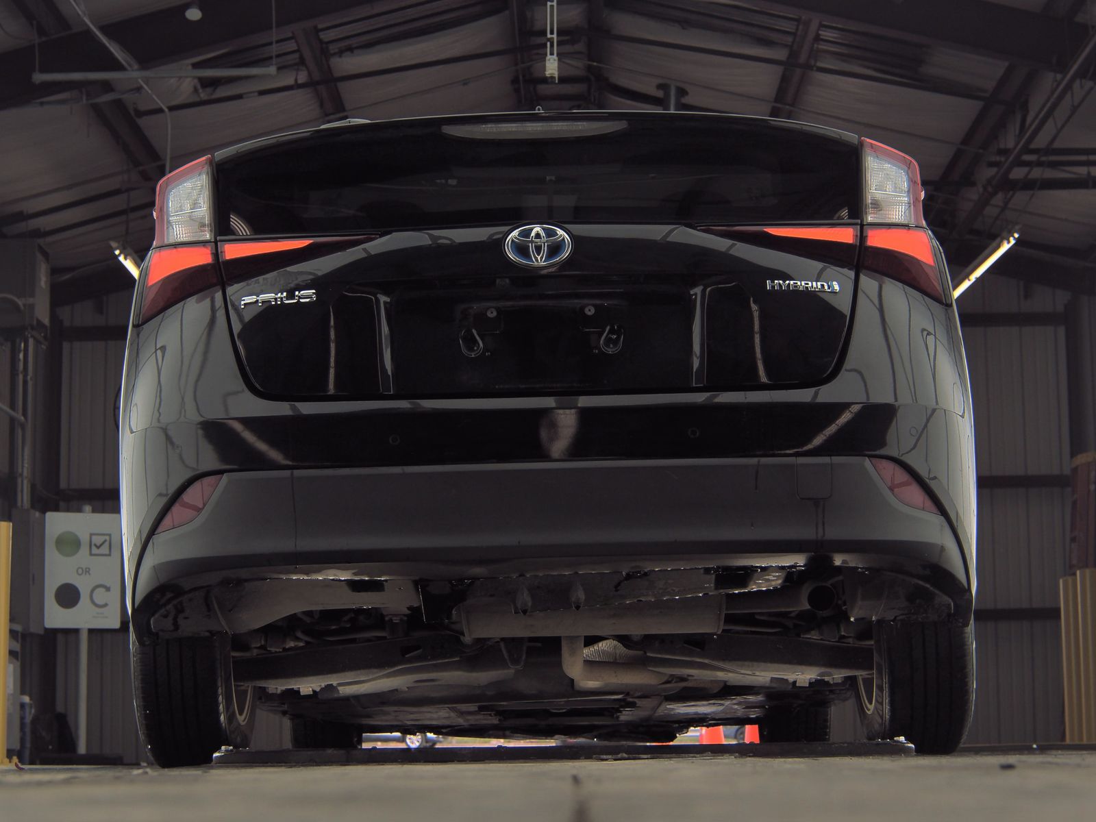 2019 Toyota Prius LE FWD