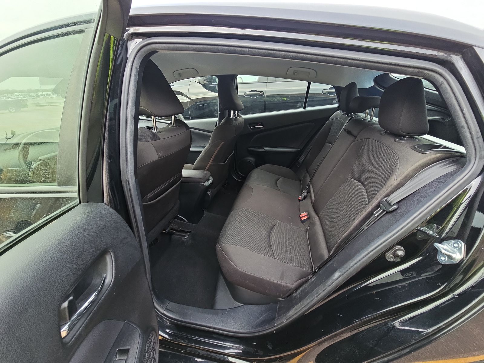 2019 Toyota Prius LE FWD