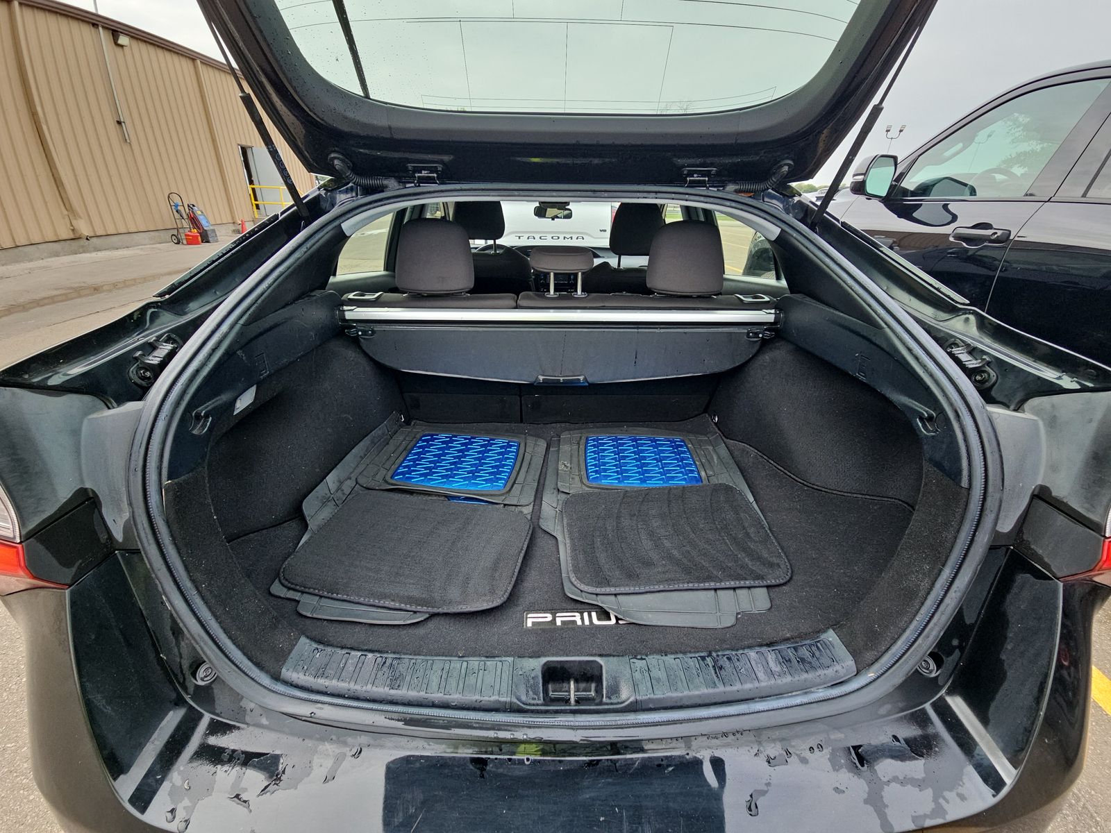 2019 Toyota Prius LE FWD