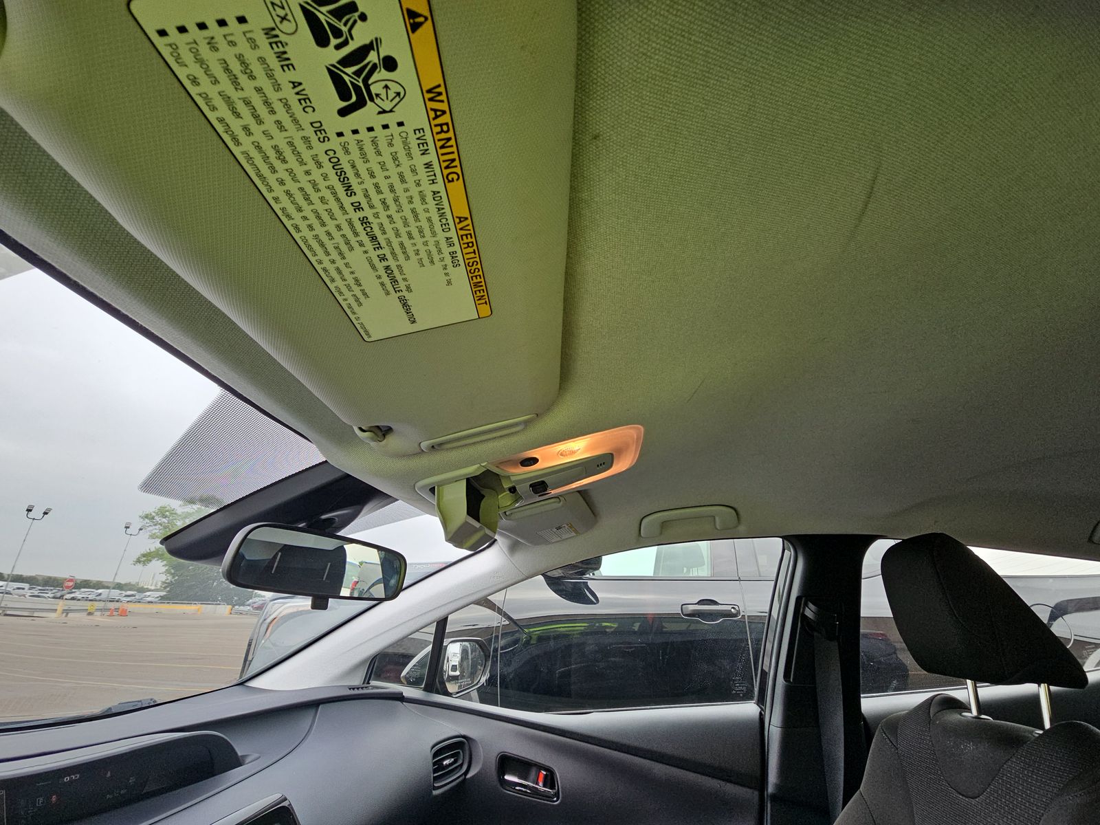 2019 Toyota Prius LE FWD