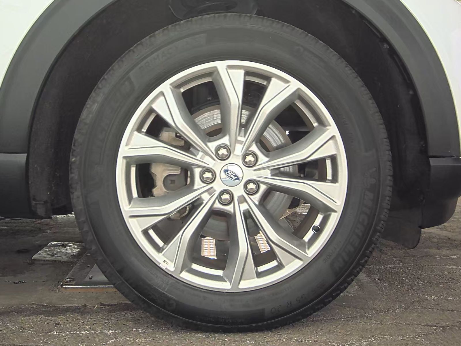 2023 Ford Explorer Limited AWD