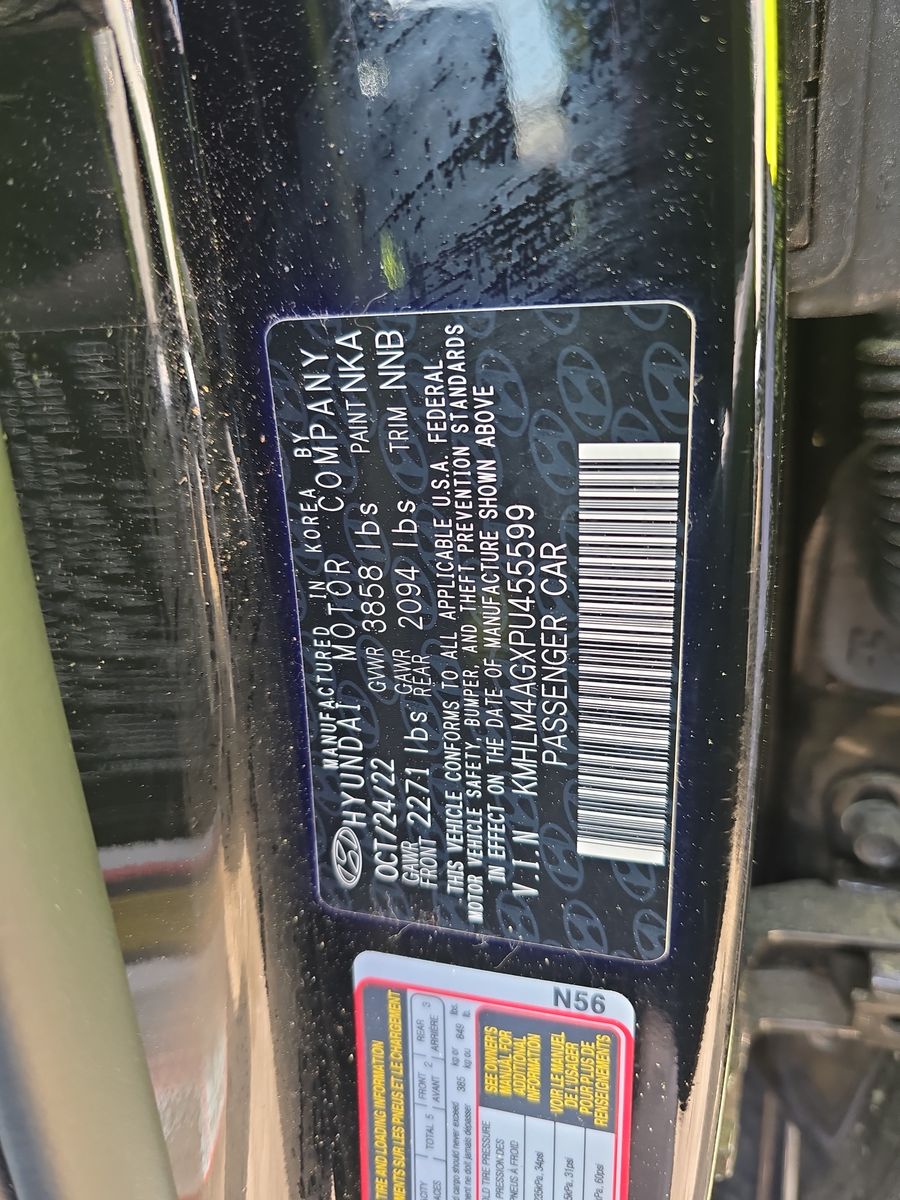 2023 Hyundai Elantra SEL FWD