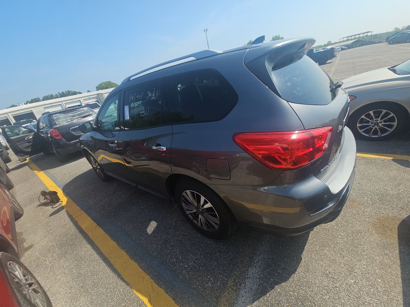 2019 Nissan Pathfinder SV AWD