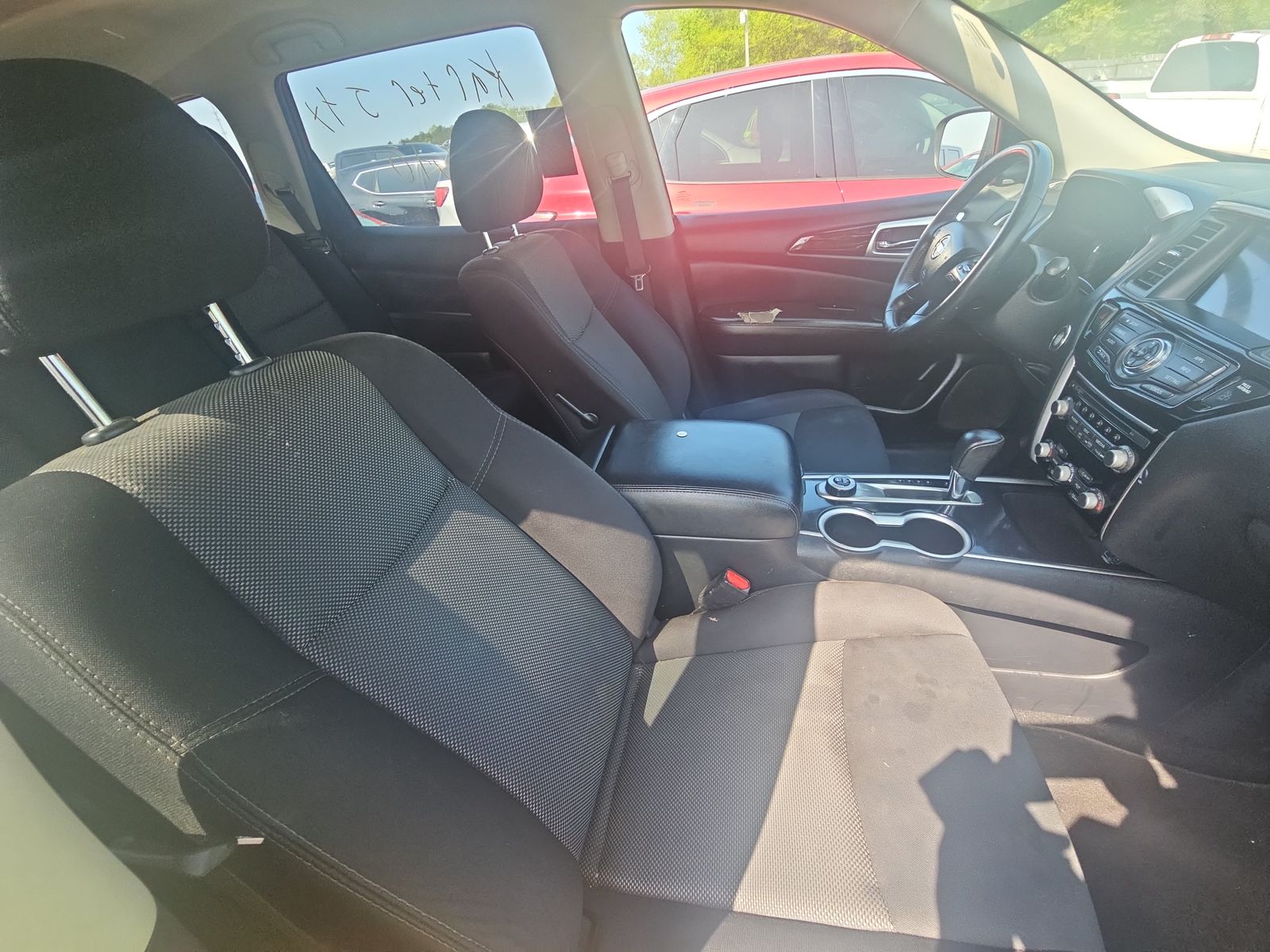 2019 Nissan Pathfinder SV AWD