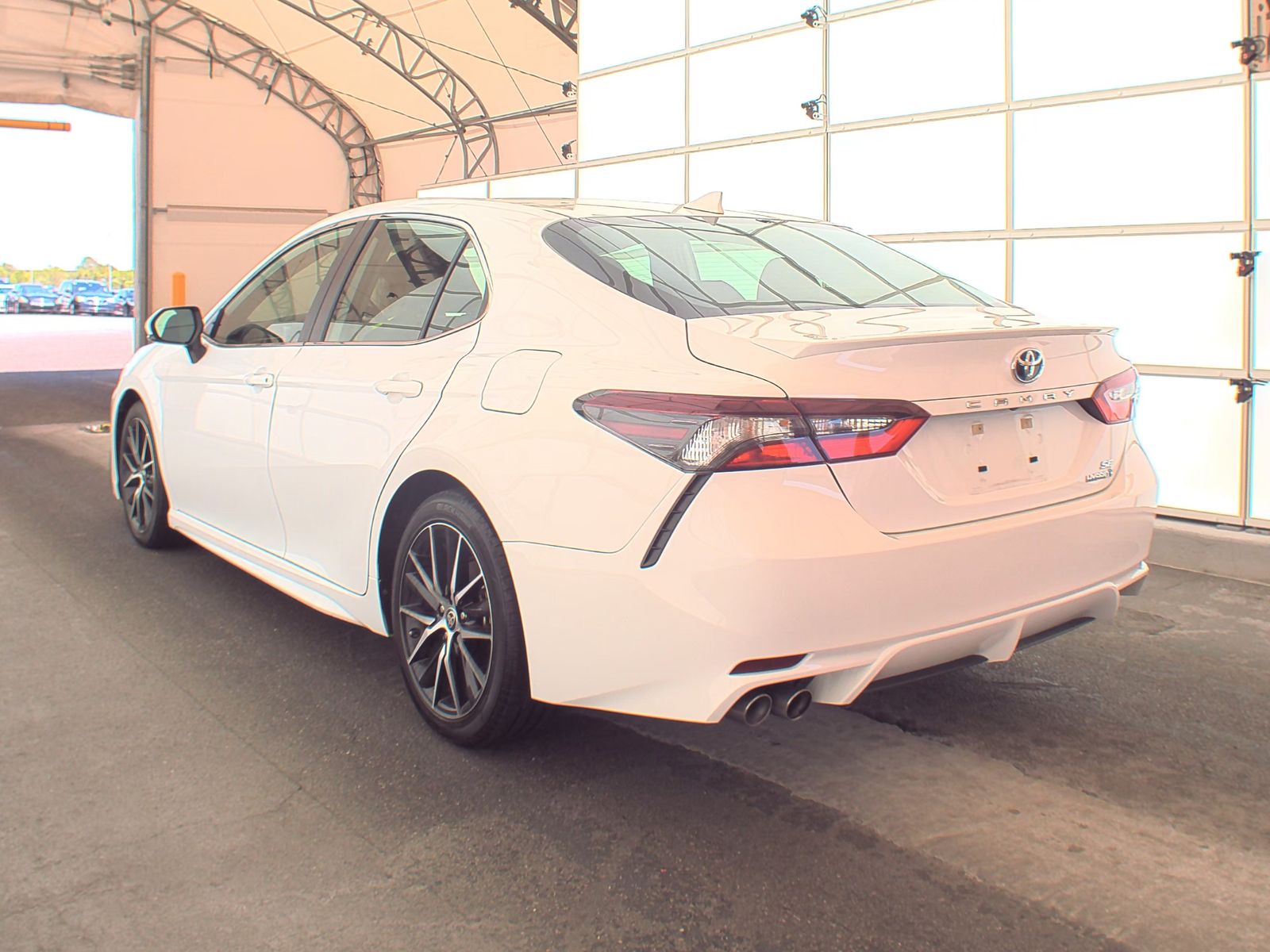 2022 Toyota Camry Hybrid Nightshade FWD