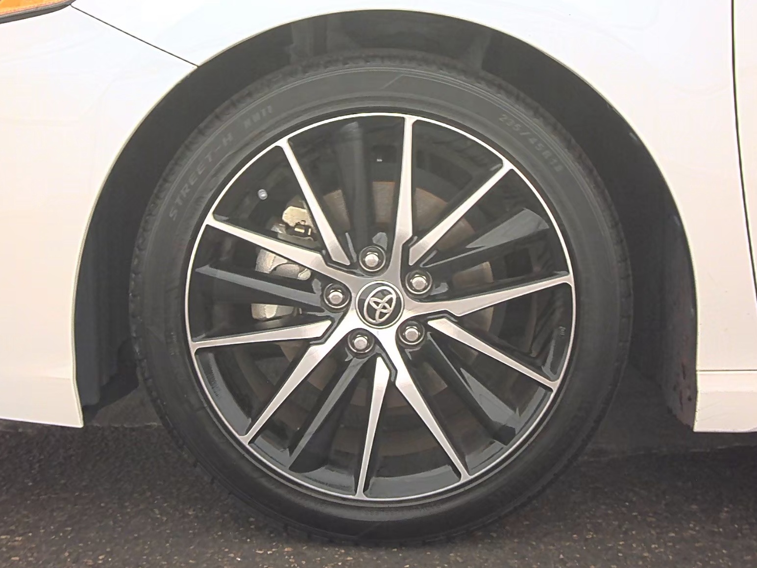 2022 Toyota Camry Hybrid Nightshade FWD