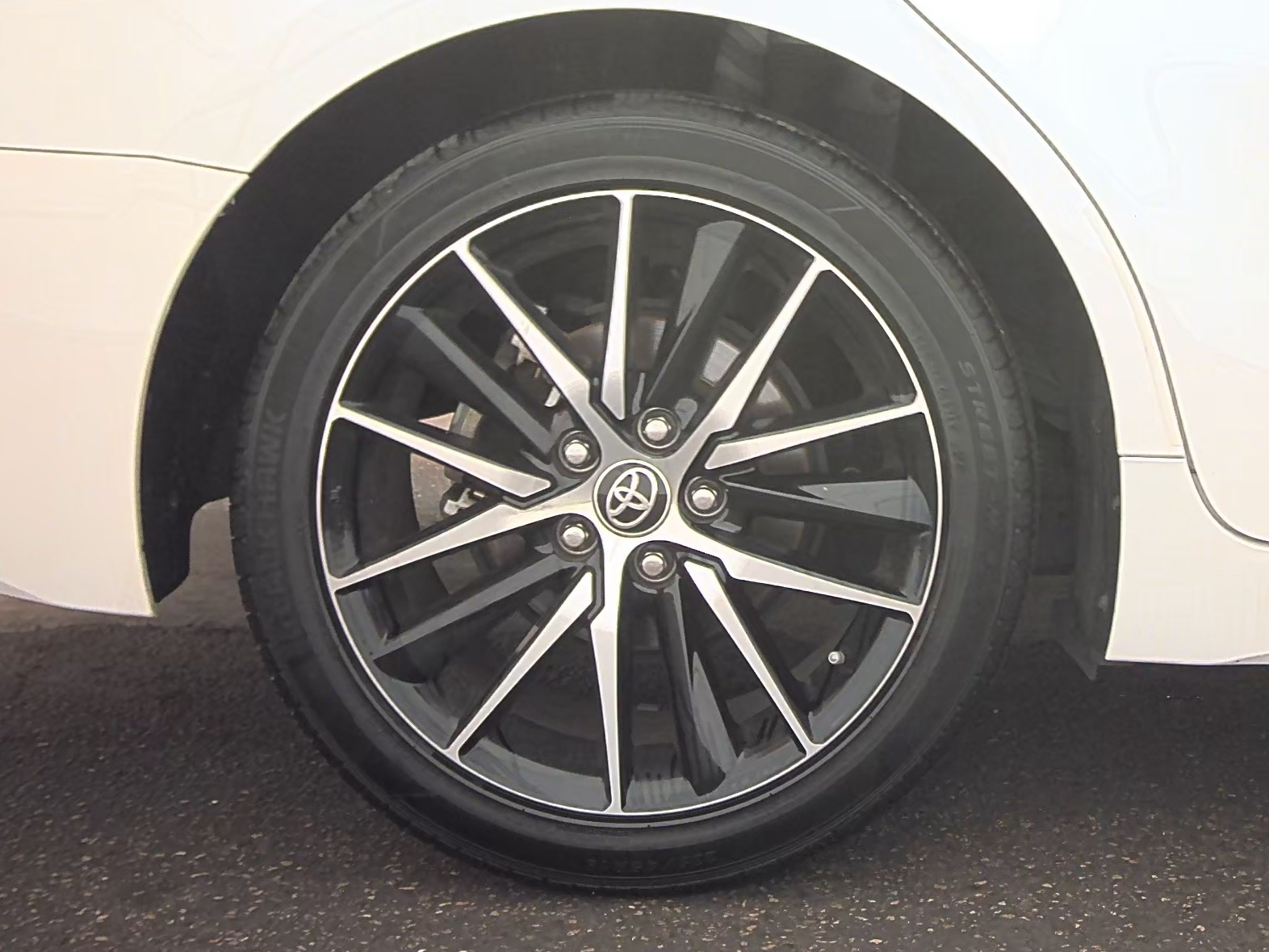 2022 Toyota Camry Hybrid Nightshade FWD