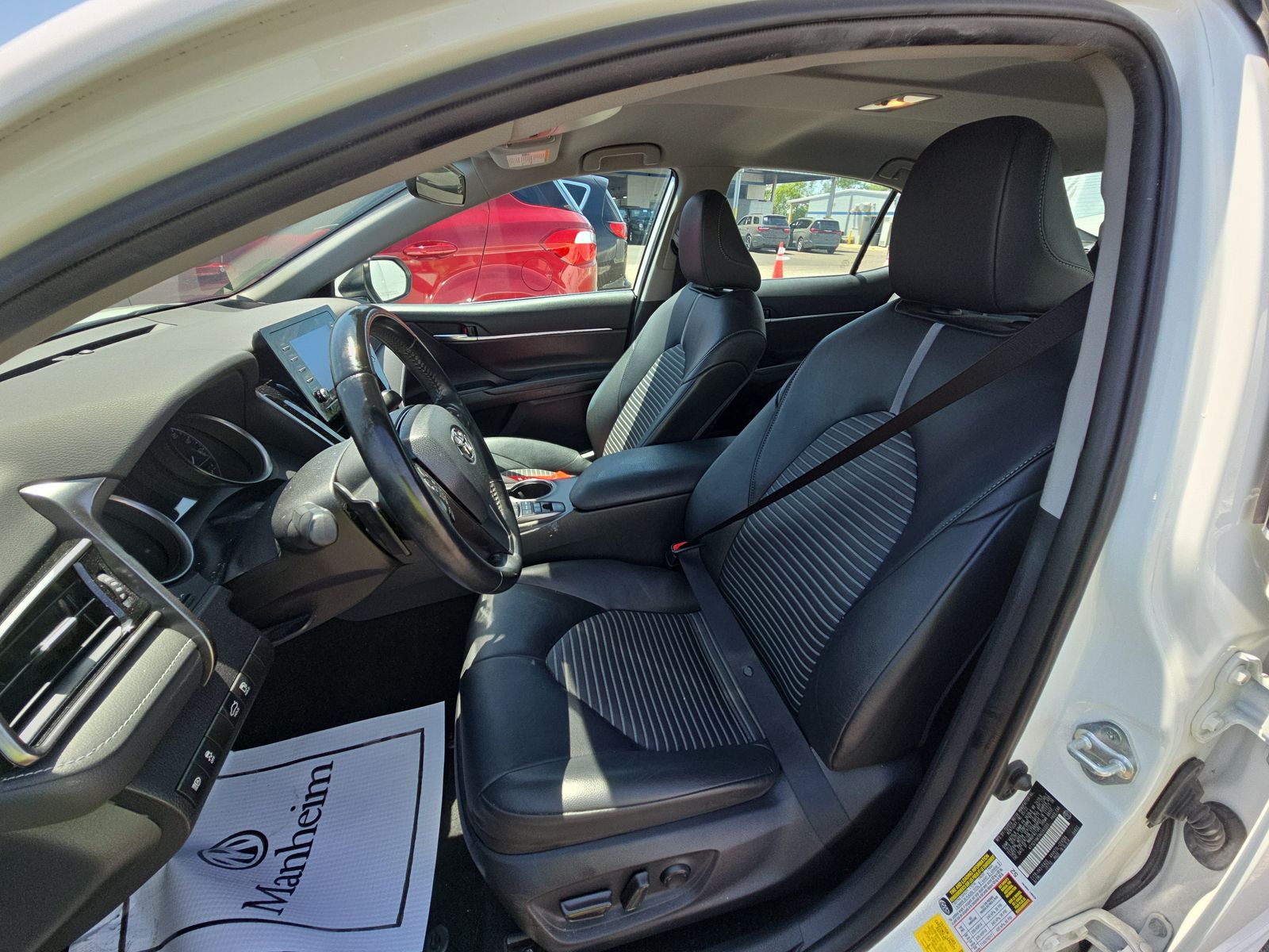 2022 Toyota Camry Hybrid Nightshade FWD