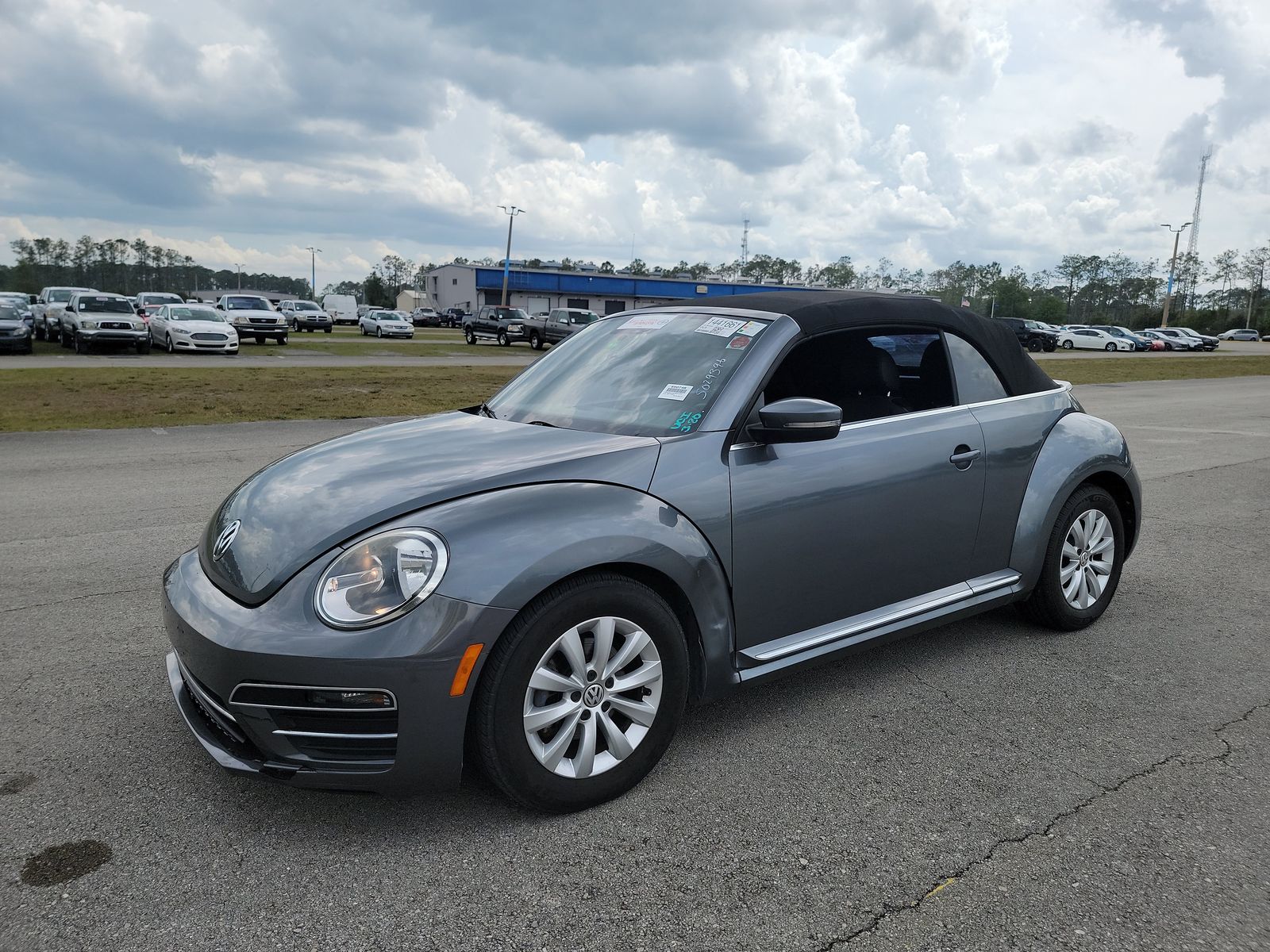 2018 Volkswagen Beetle 2.0T SE FWD
