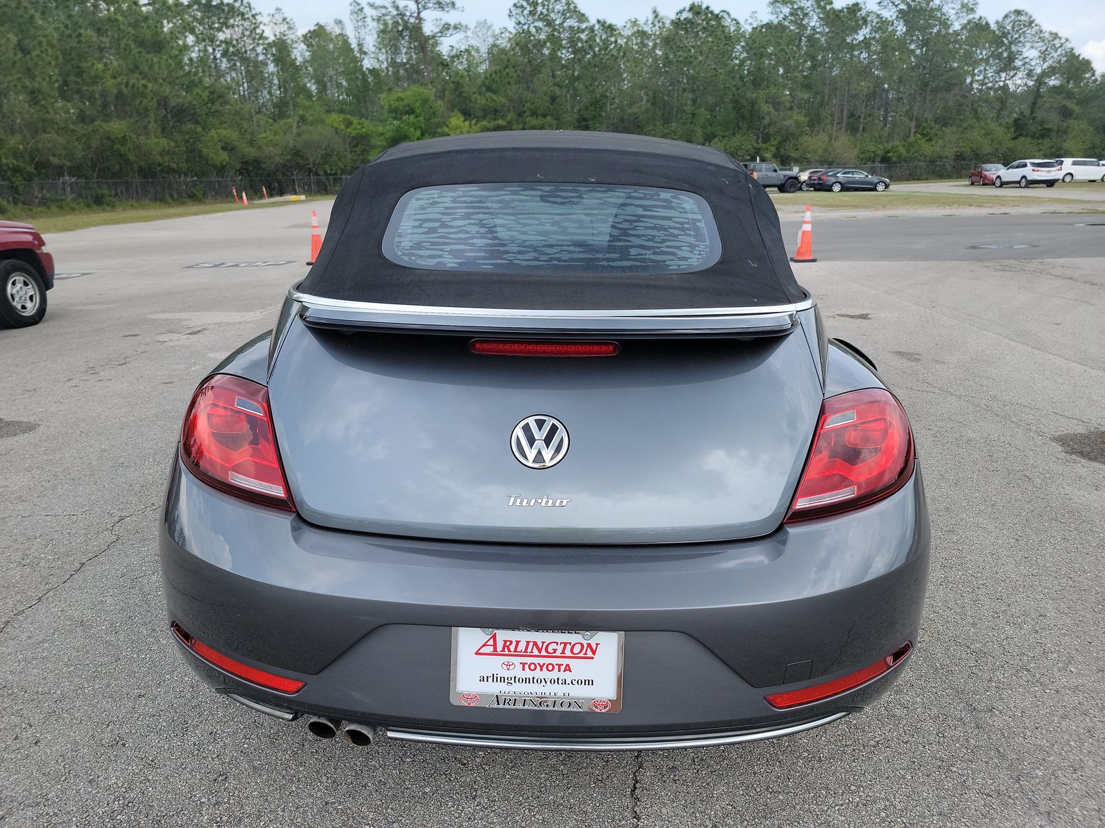 2018 Volkswagen Beetle 2.0T SE FWD