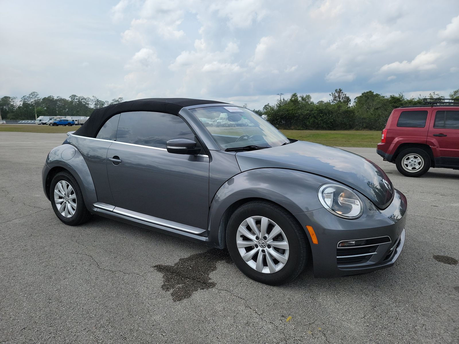 2018 Volkswagen Beetle 2.0T SE FWD