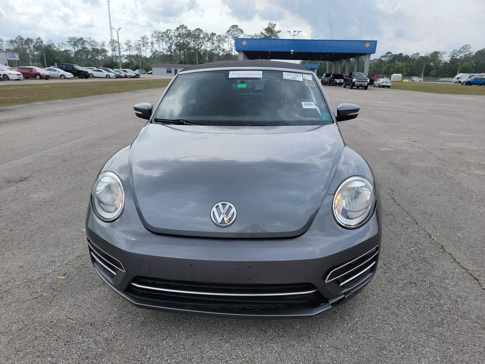 2018 Volkswagen Beetle 2.0T SE FWD