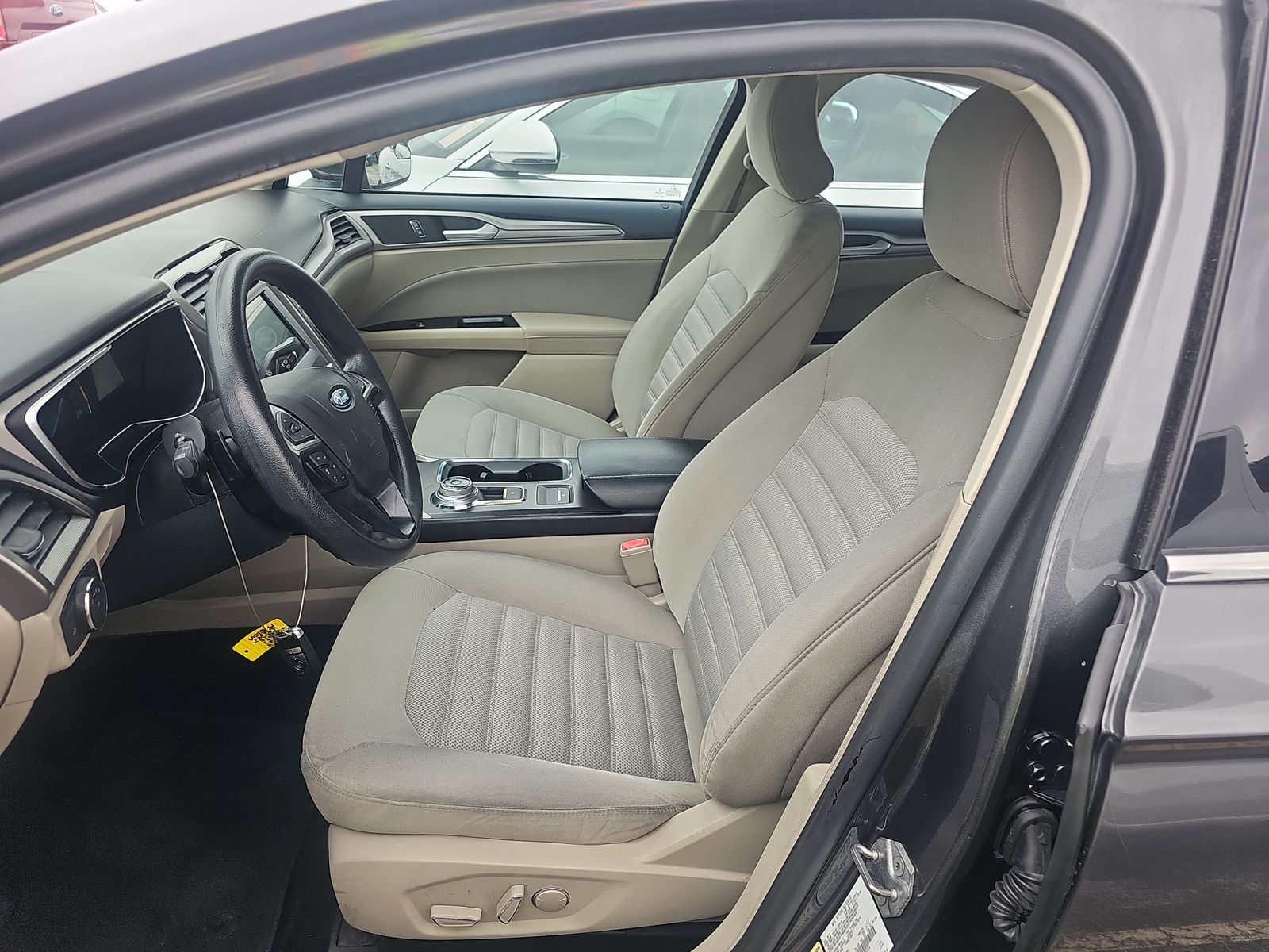 2017 Ford Fusion SE FWD