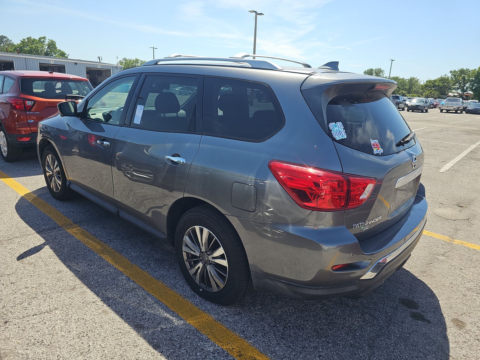2020 Nissan Pathfinder SL AWD