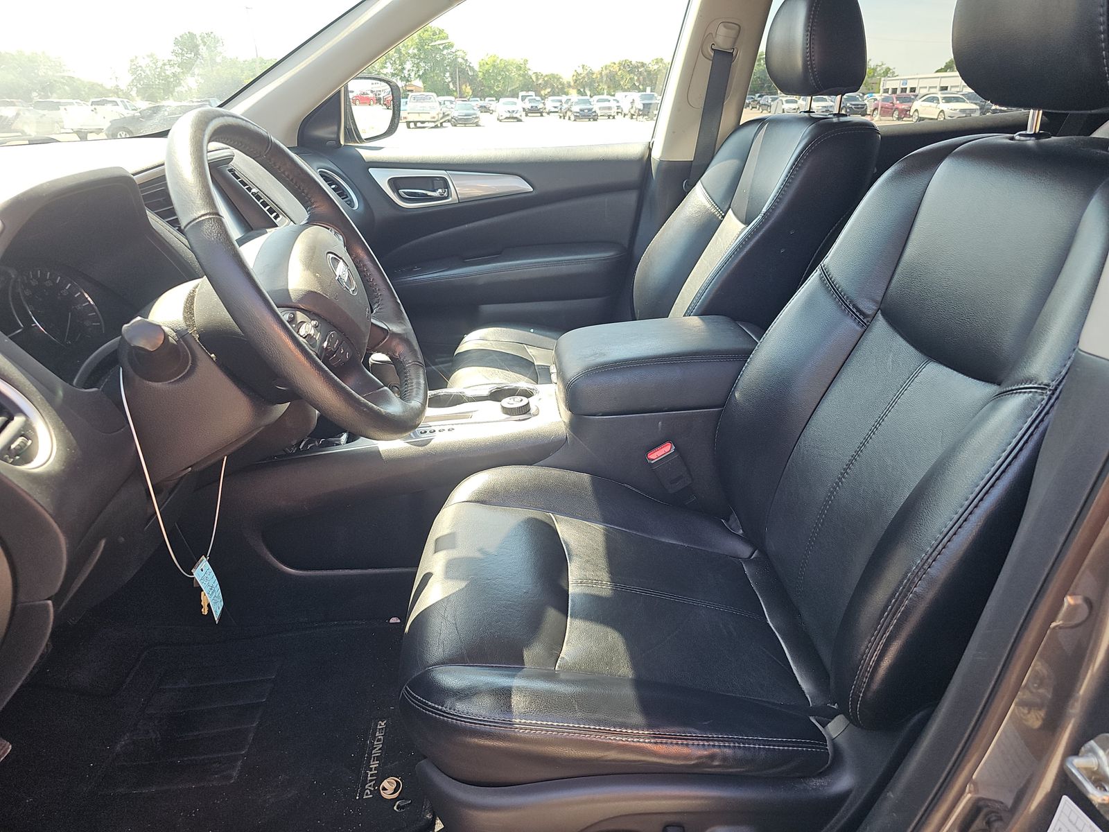 2020 Nissan Pathfinder SL AWD