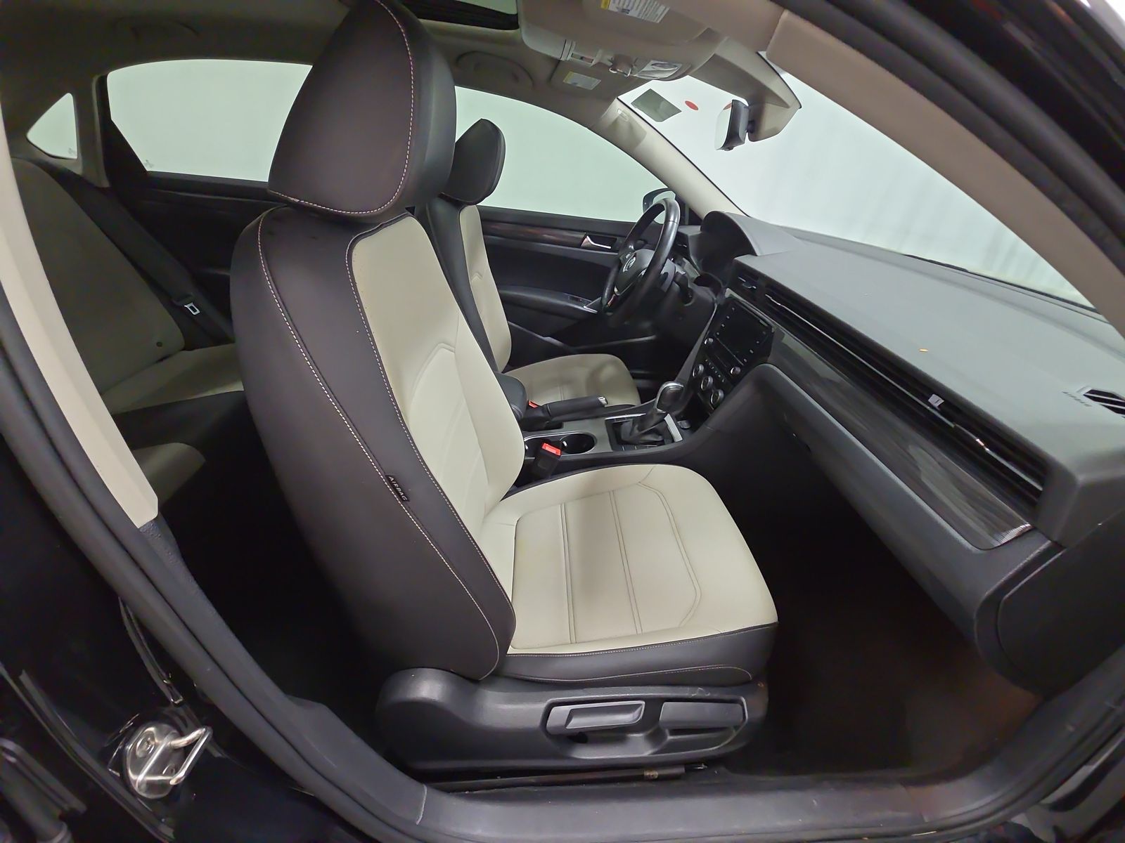 2020 Volkswagen Passat 2.0T R-Line FWD