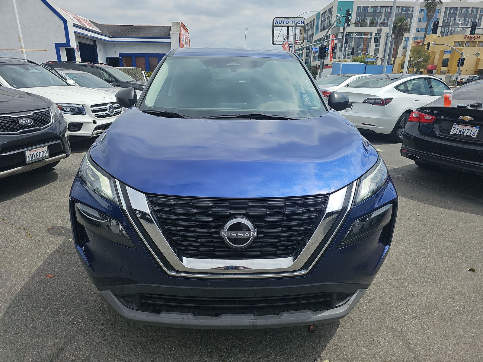 2022 Nissan Rogue S FWD