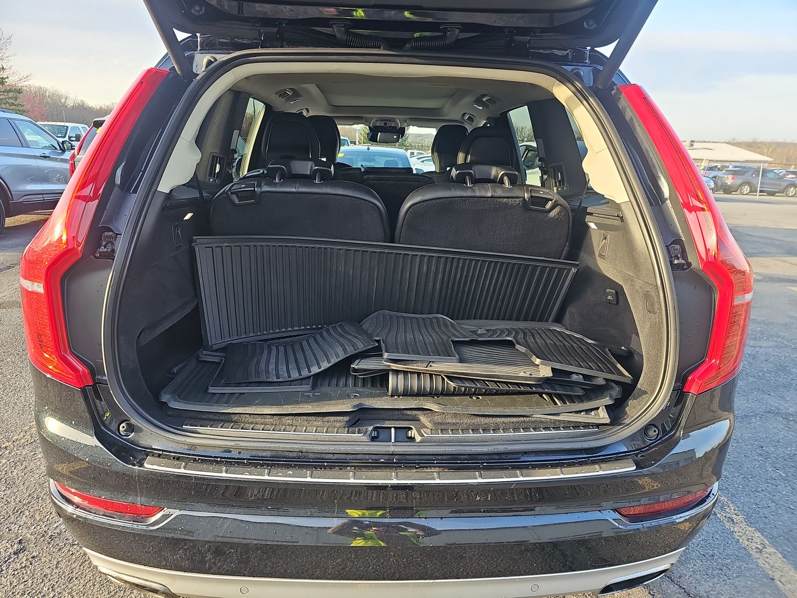 2019 Volvo XC90 T6 Momentum AWD