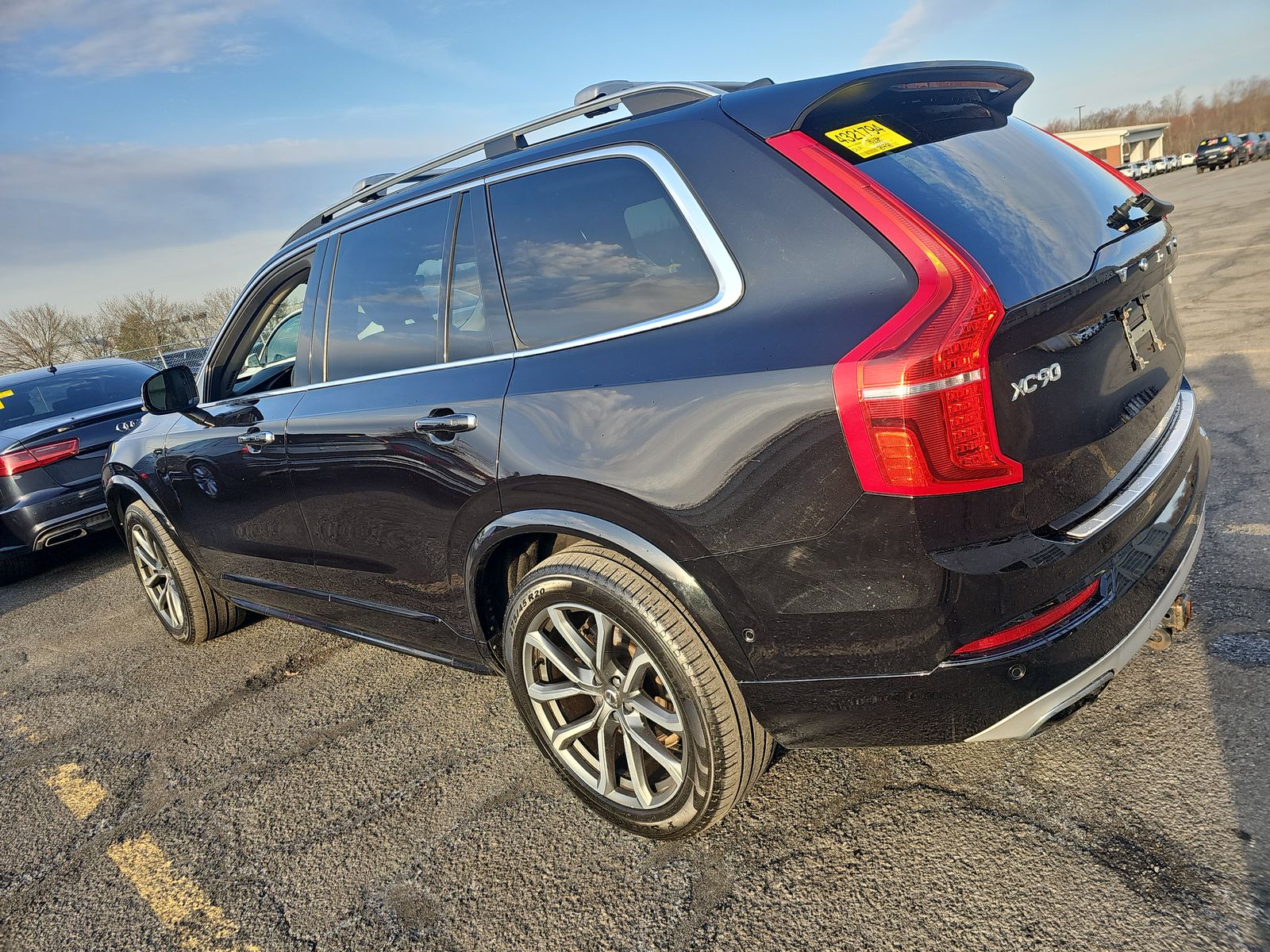 2019 Volvo XC90 T6 Momentum AWD