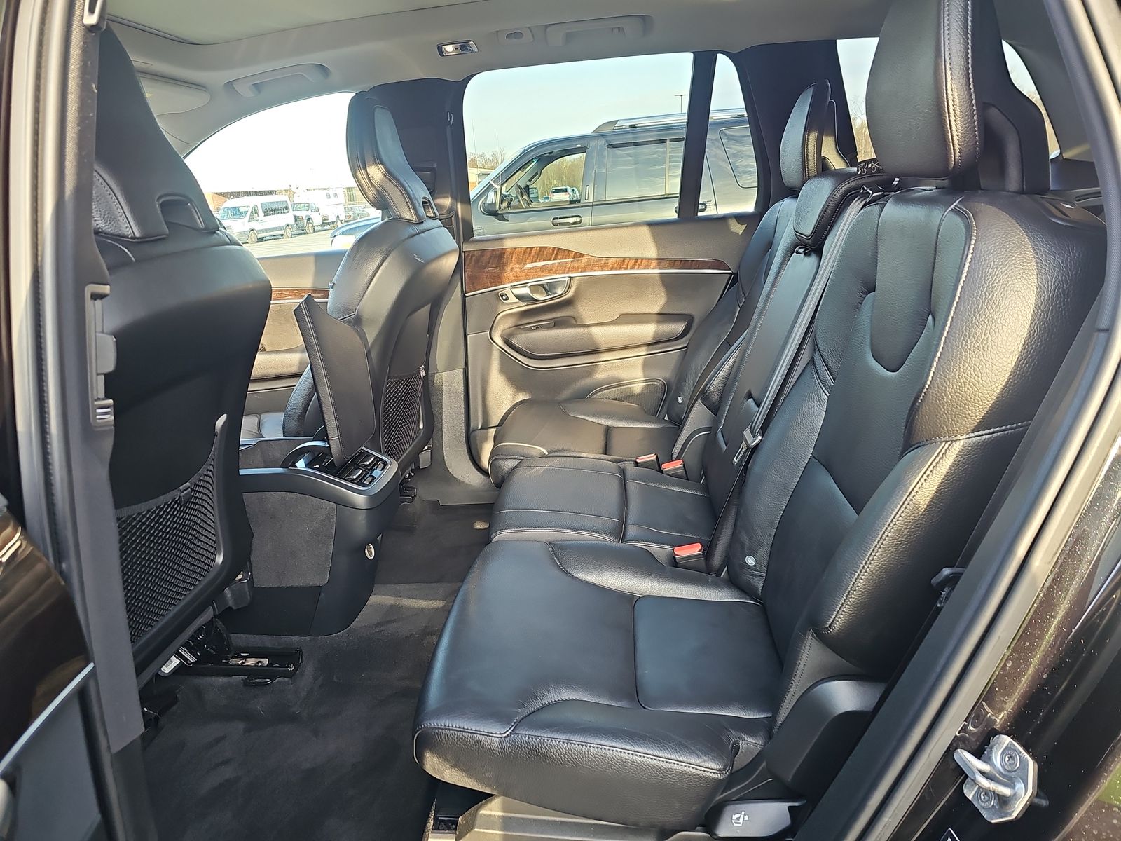 2019 Volvo XC90 T6 Momentum AWD