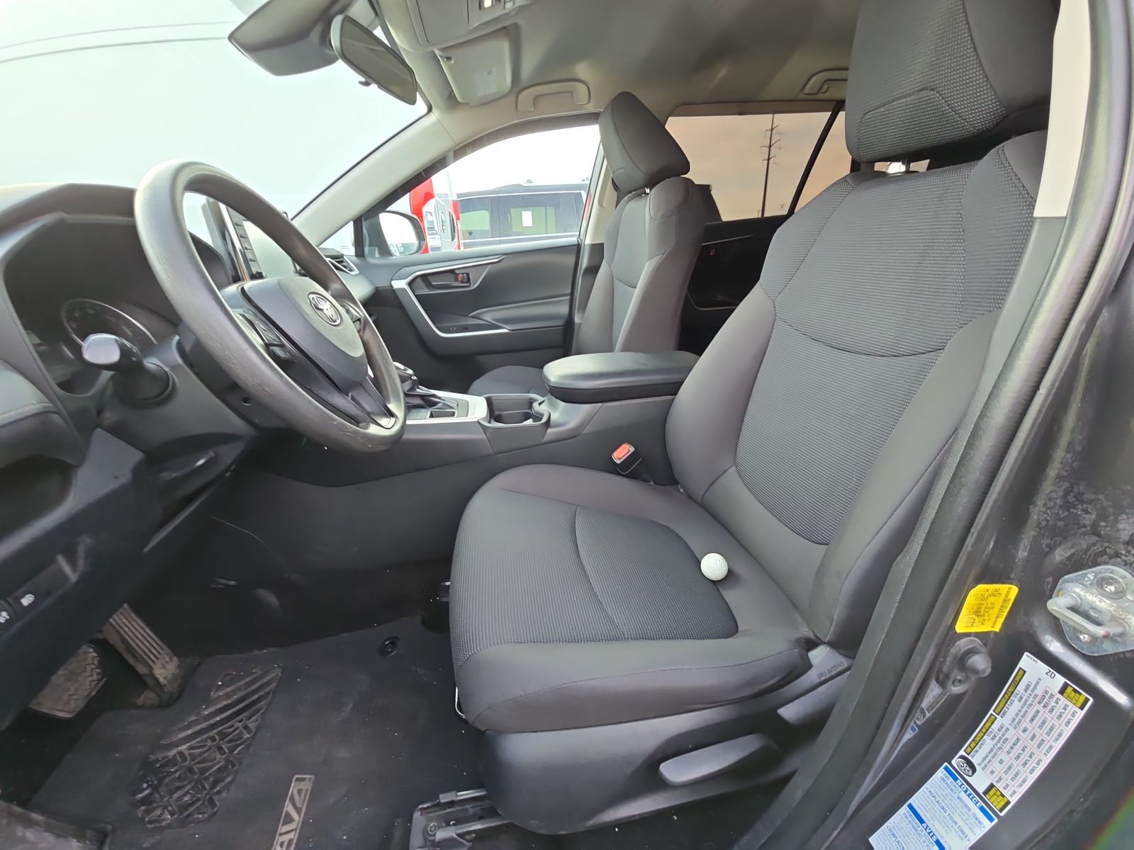 2021 Toyota RAV4 LE AWD