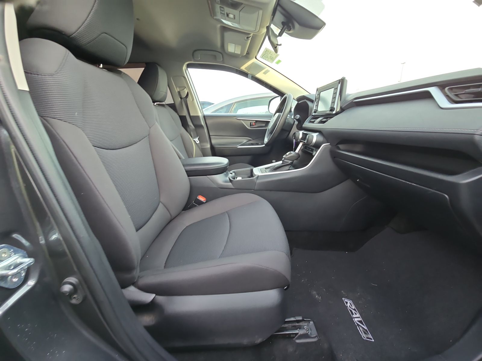 2021 Toyota RAV4 LE AWD
