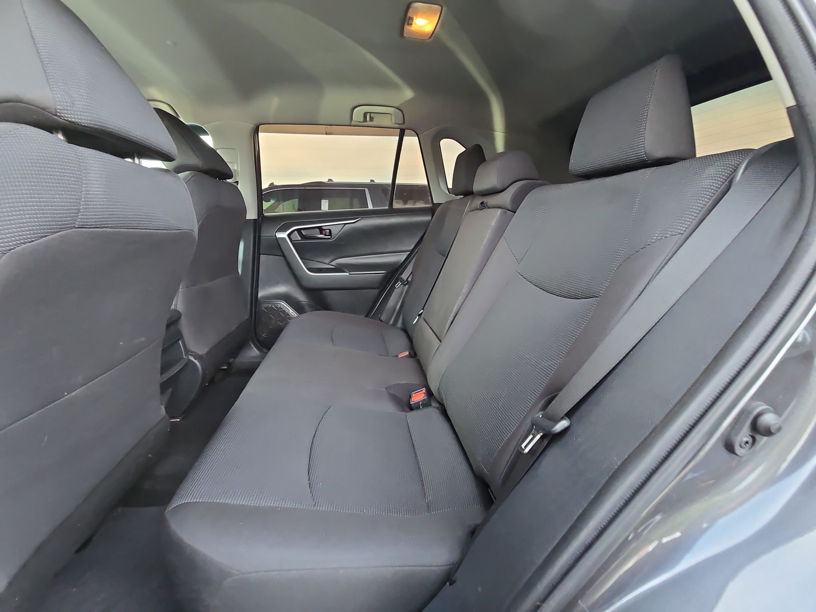 2021 Toyota RAV4 LE AWD