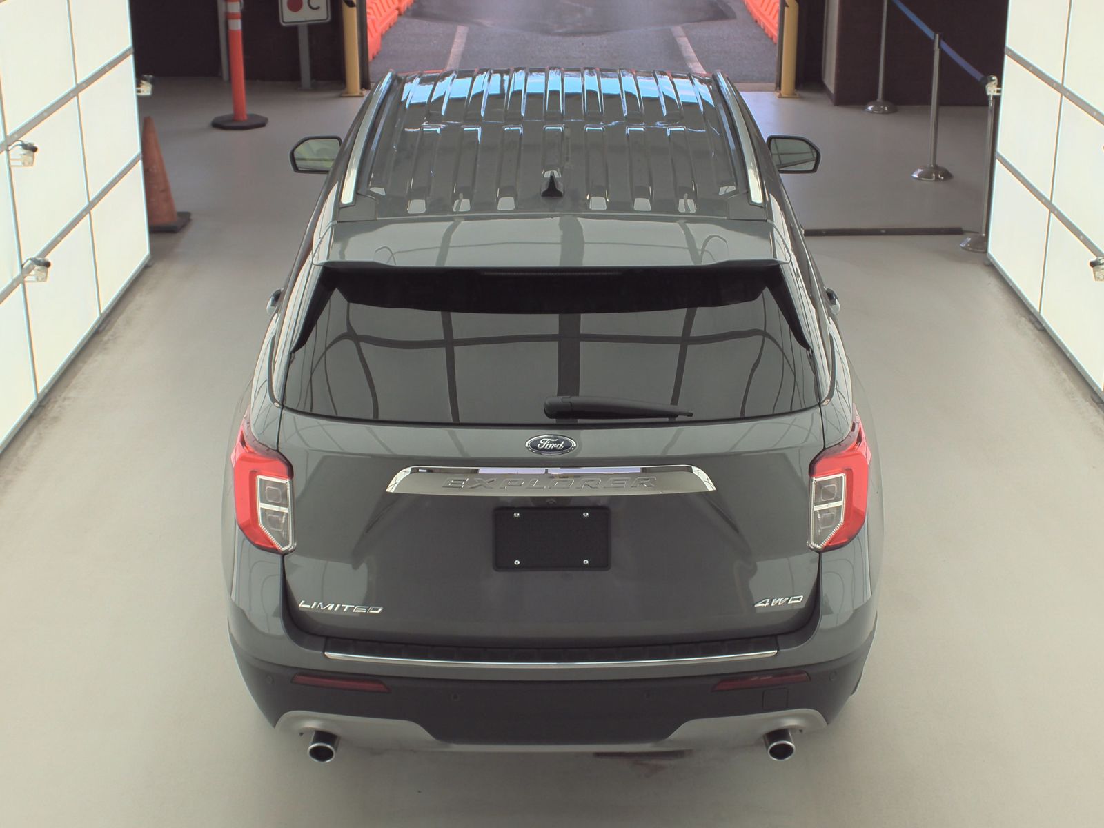 FORD EXPLORER - 6