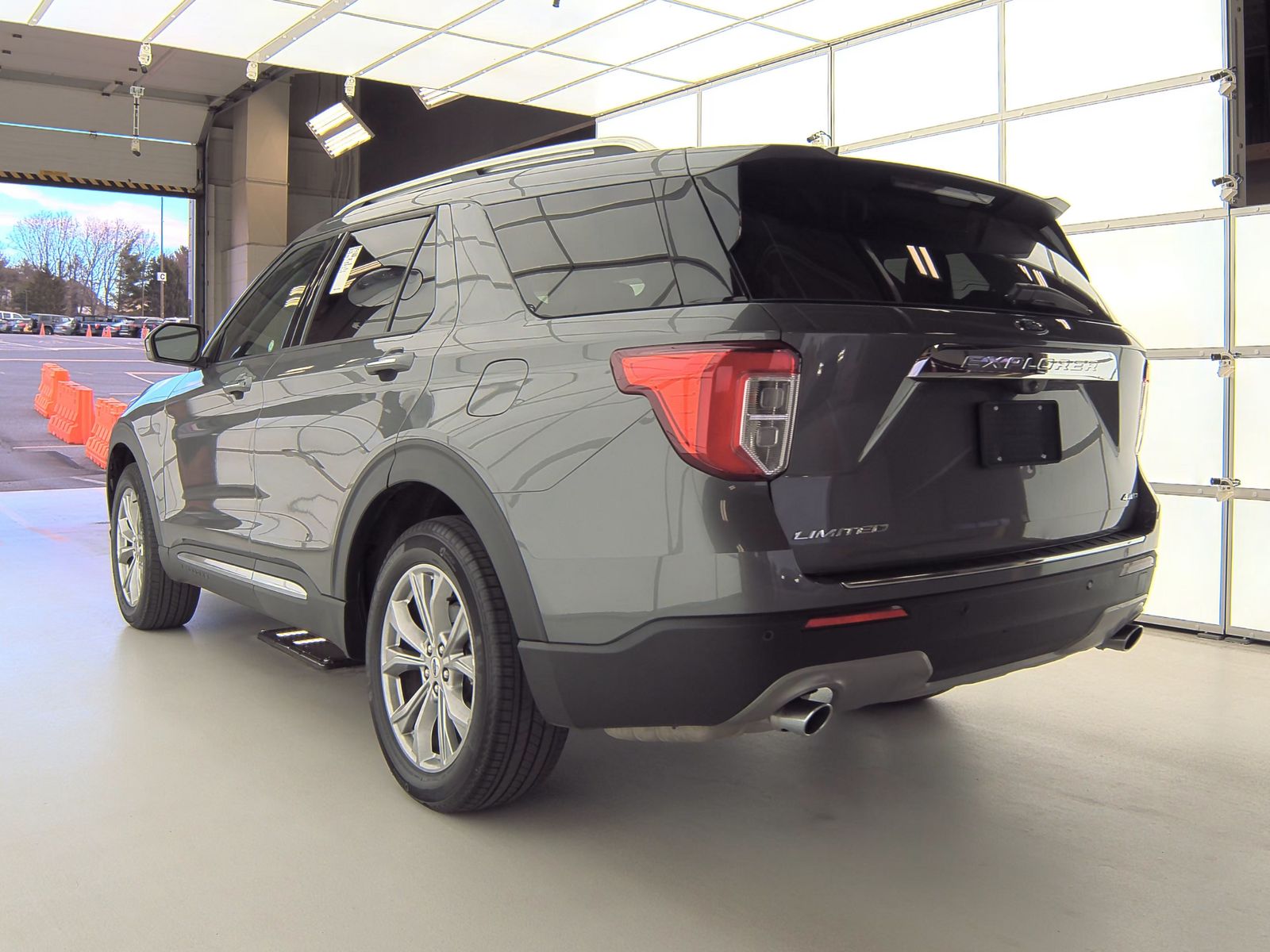 FORD EXPLORER - 7