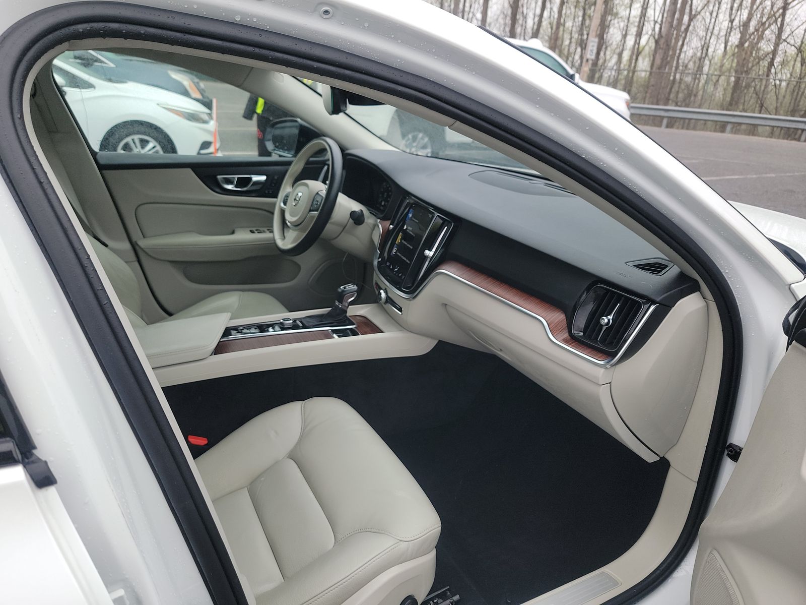 2021 Volvo S60 T5 Momentum AWD