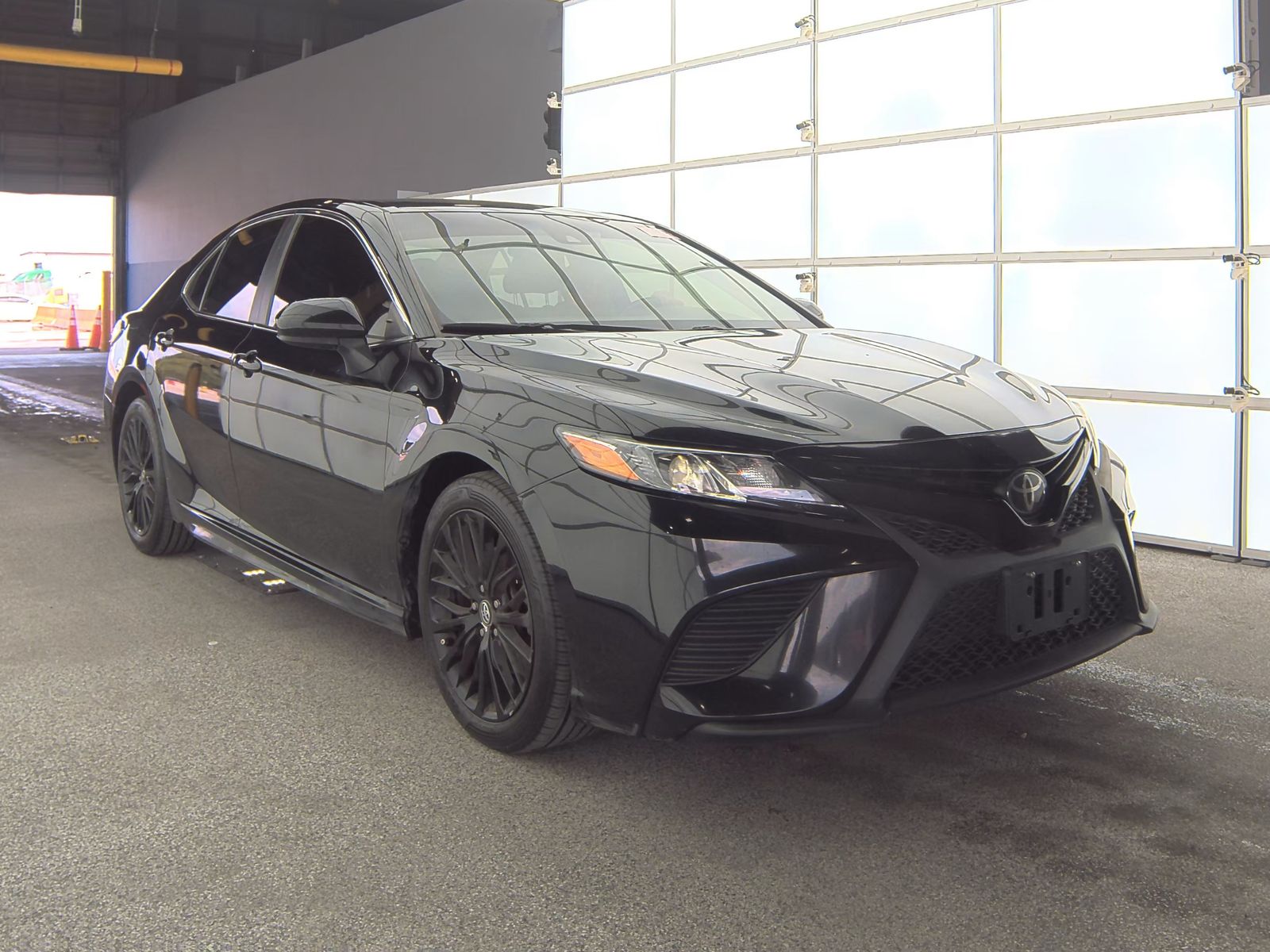 2020 Toyota Camry SE FWD
